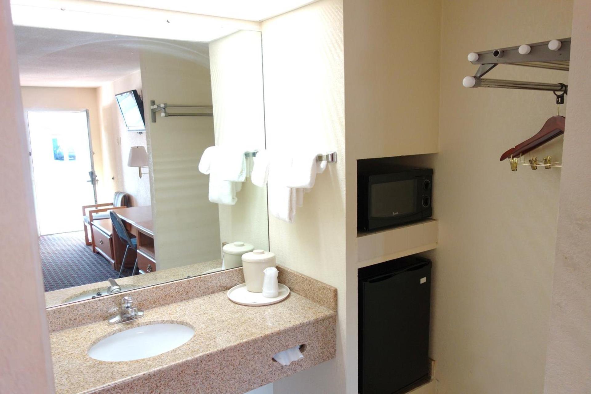 VIP Inn and Suites photo 26