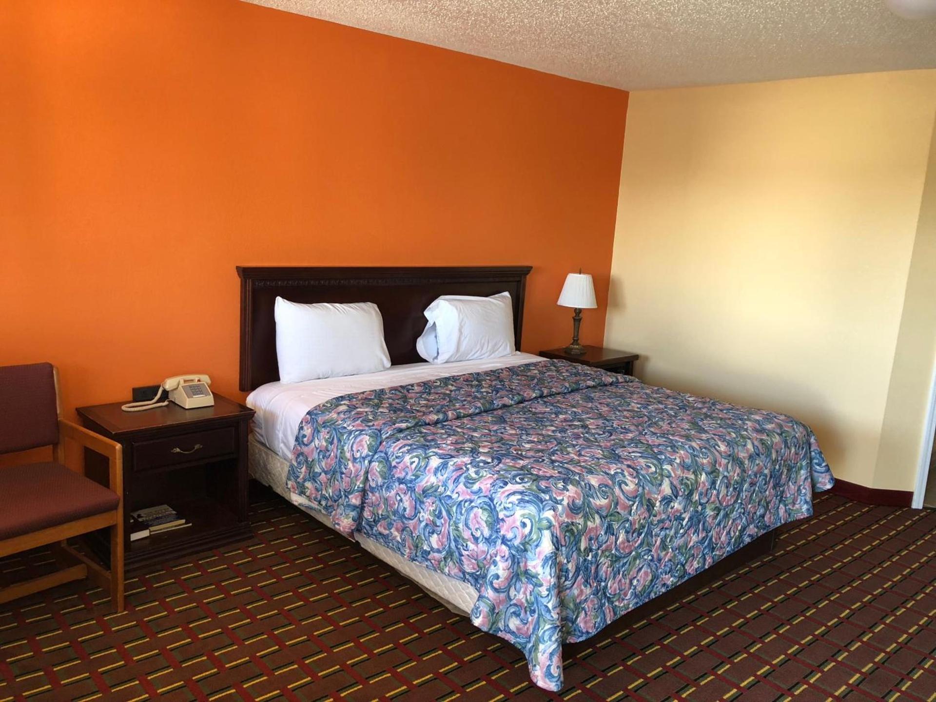 Dogwood Park Inn photo 8