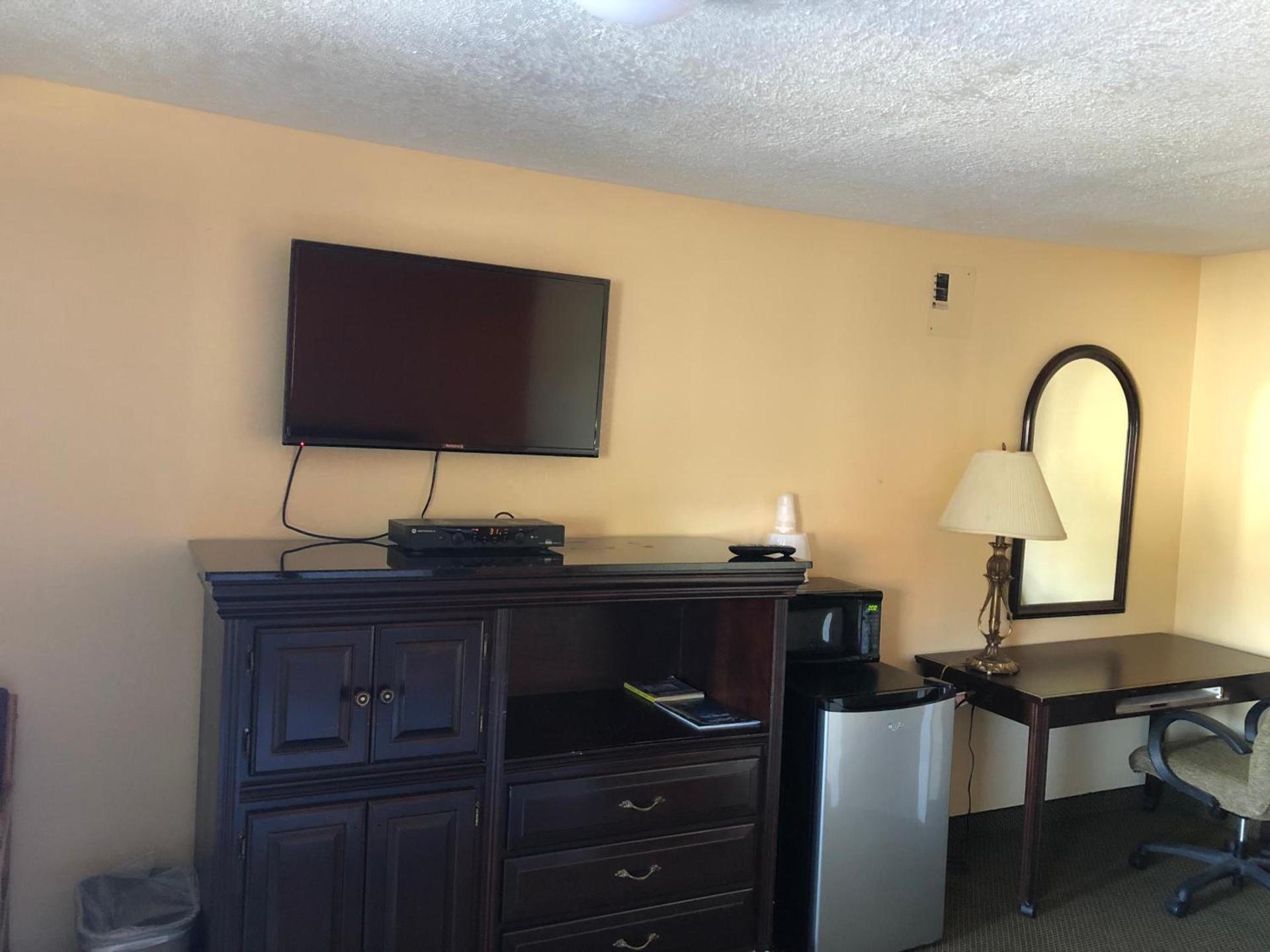 Dogwood Park Inn photo 10