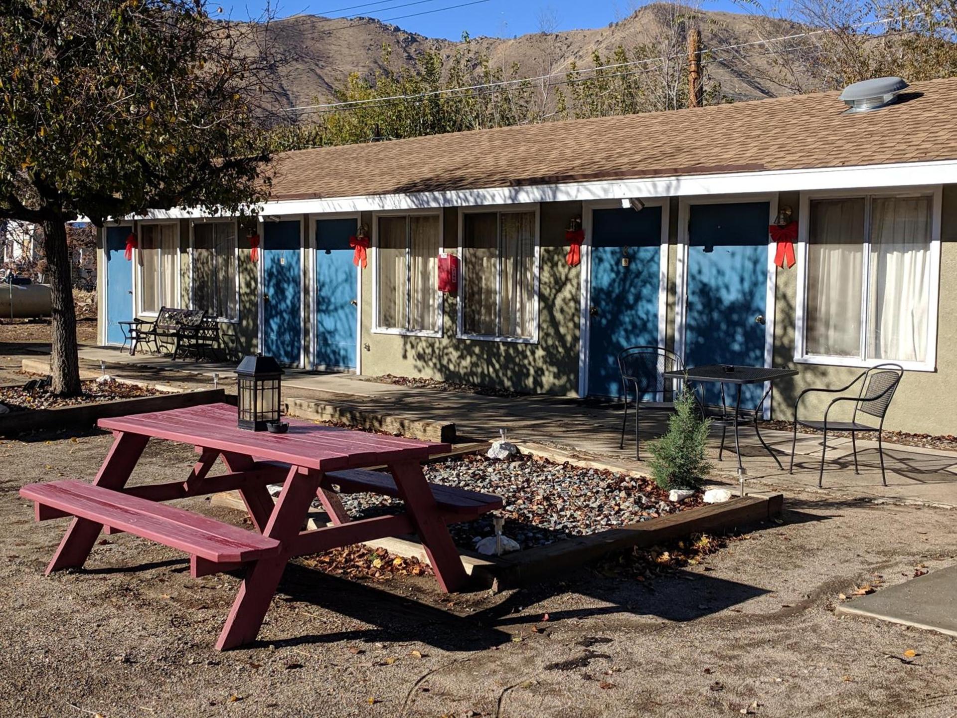 Lakeview Motel photo 1