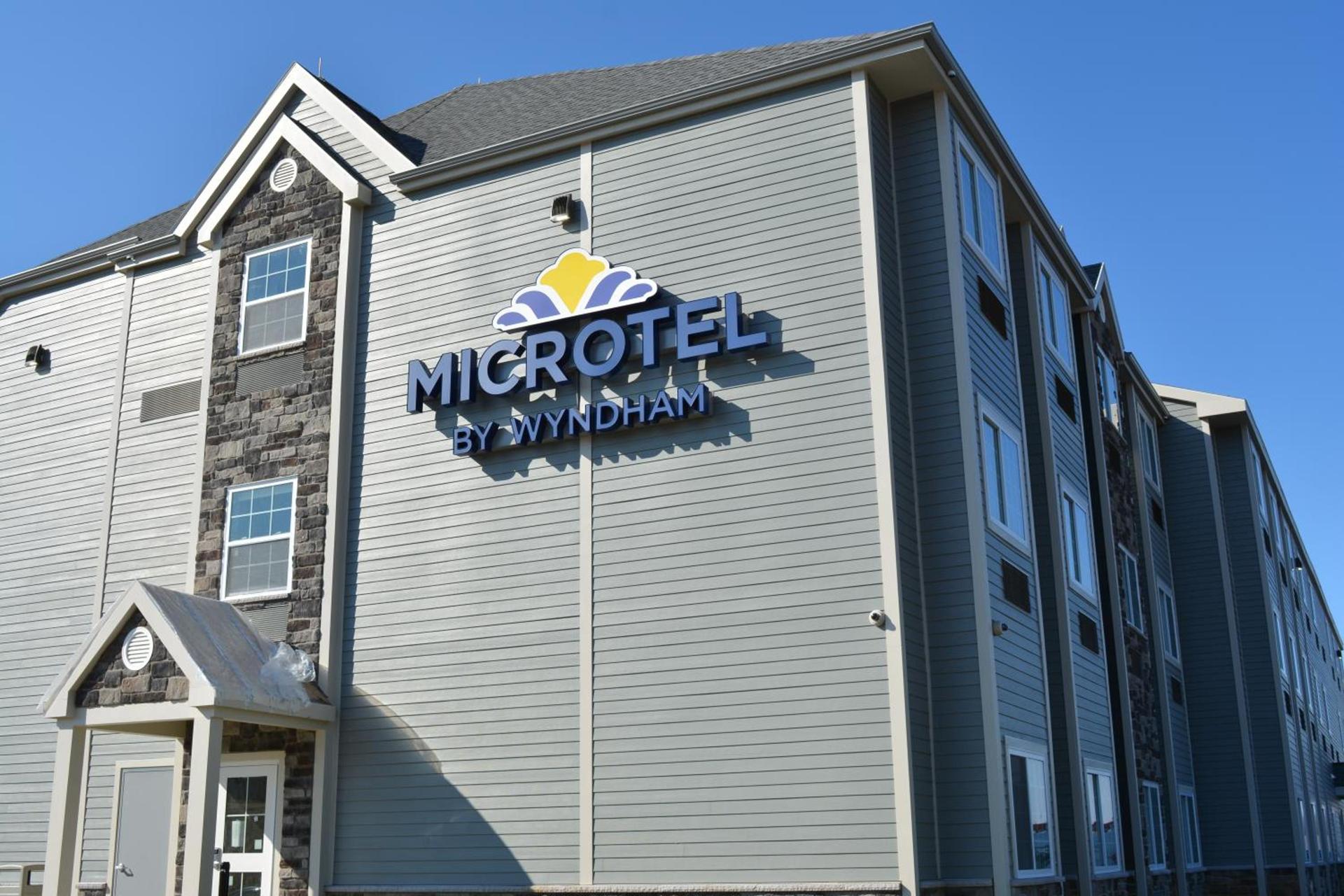 Microtel Inn & Suites by Wyndham Carlisle — hotel in Carlisle