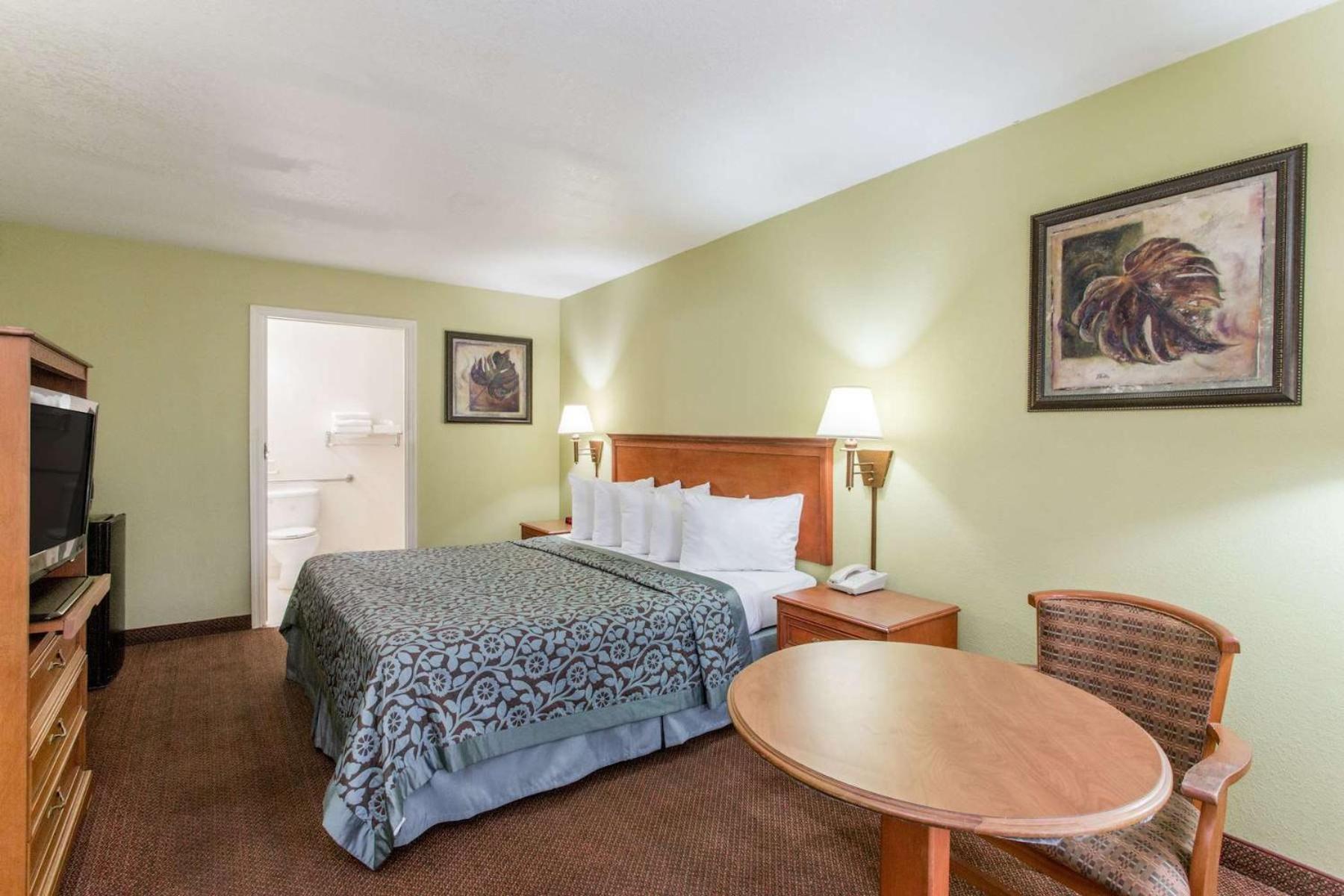 Days Inn by Wyndham Ormond Beach photo 6