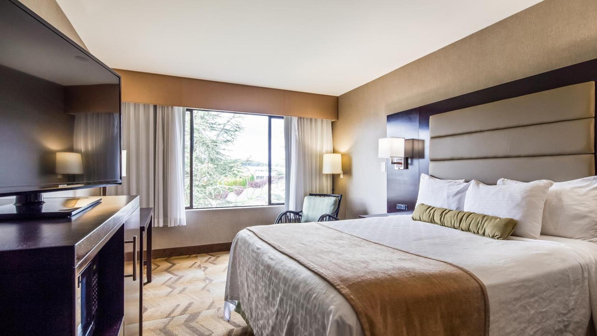Best Western Plus Silverdale Beach Hotel photo 56