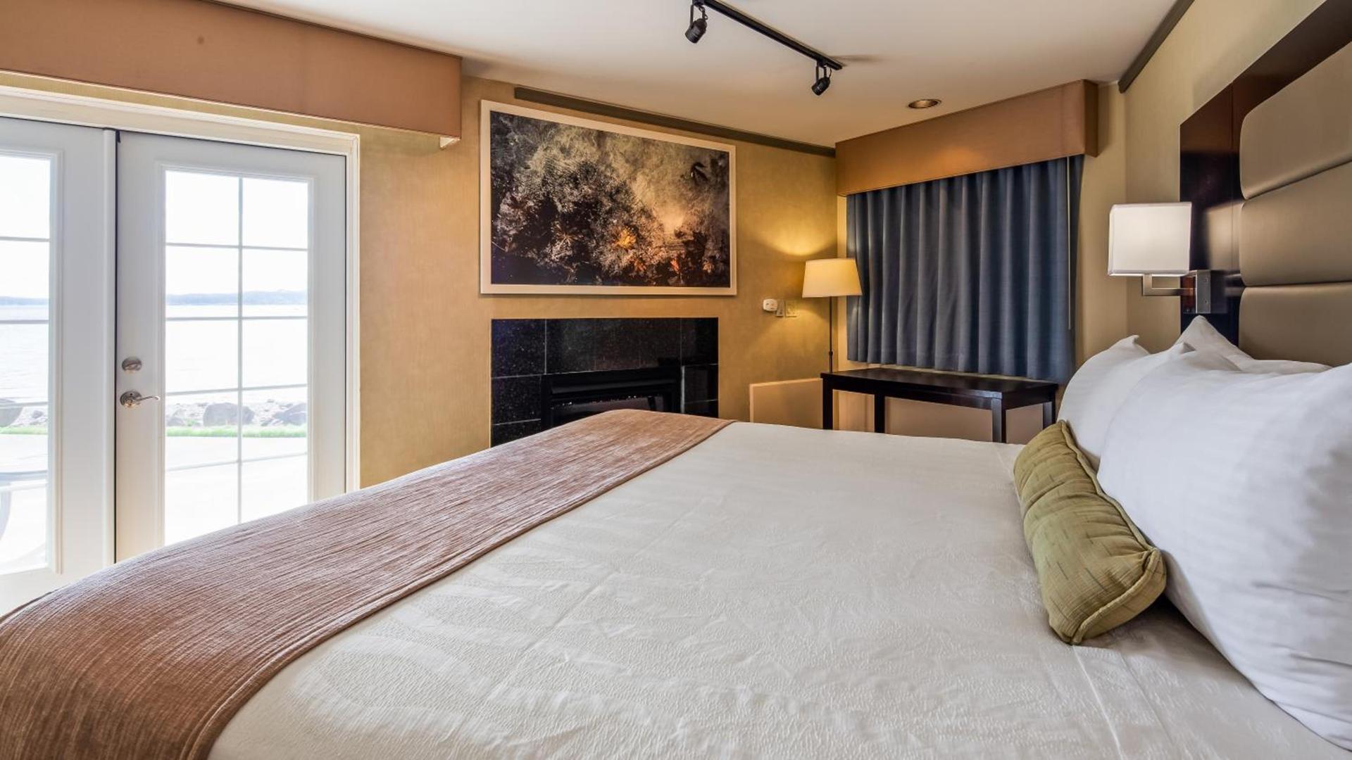 Best Western Plus Silverdale Beach Hotel photo 58