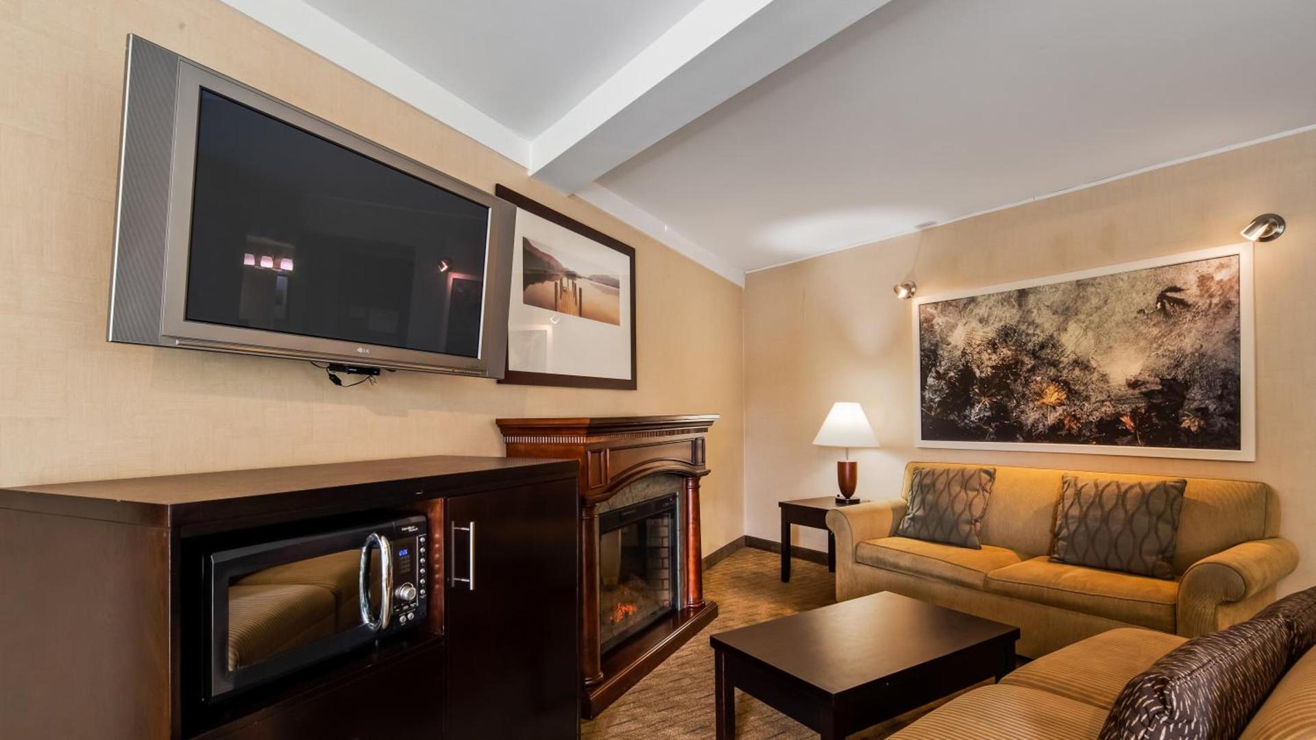 Best Western Plus Silverdale Beach Hotel photo 59
