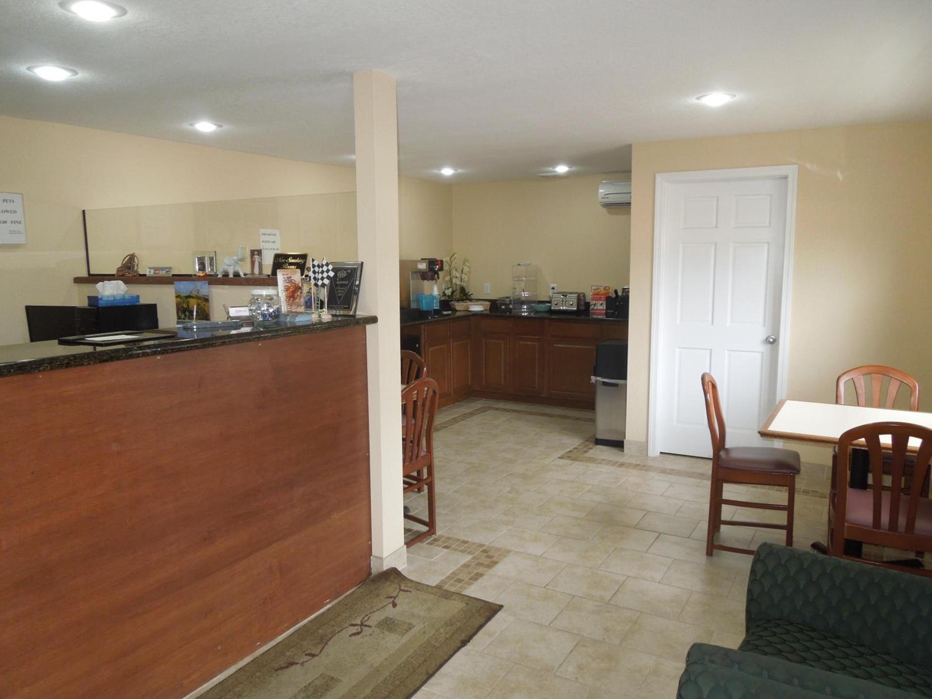 Budget Inn Watkins Glen photo 5