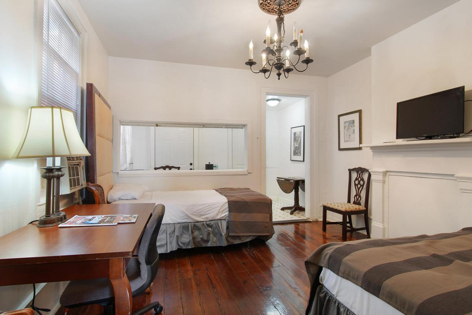 Historic Mardi Gras Inn photo 18