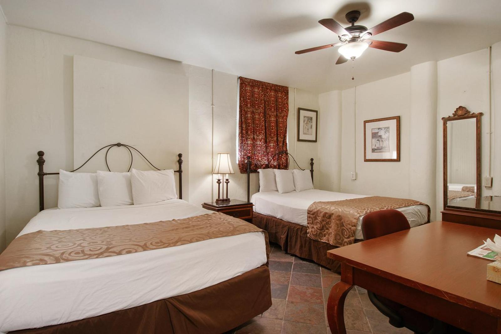 Historic Mardi Gras Inn photo 15