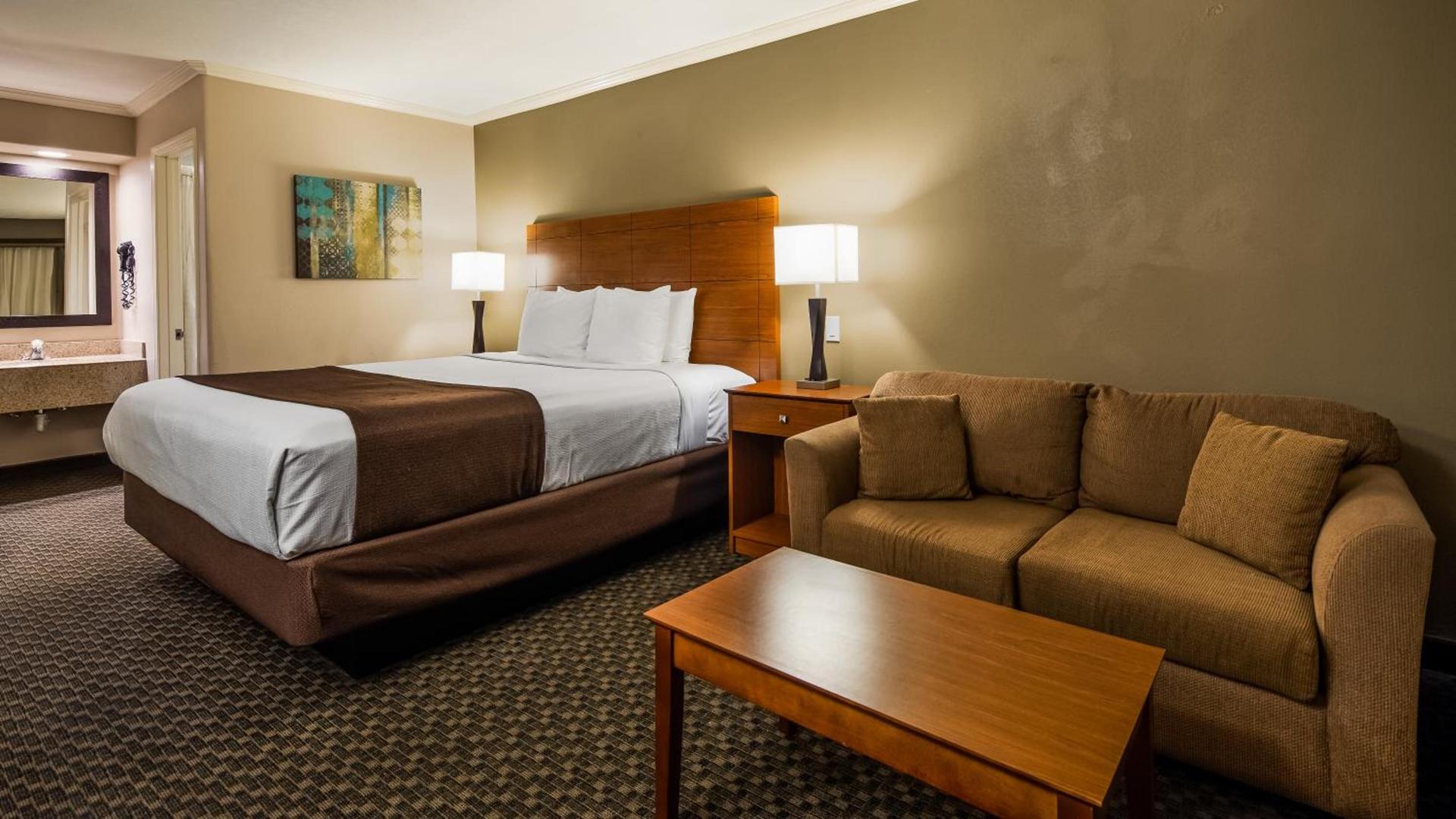 Best Western Oxnard Inn photo 10