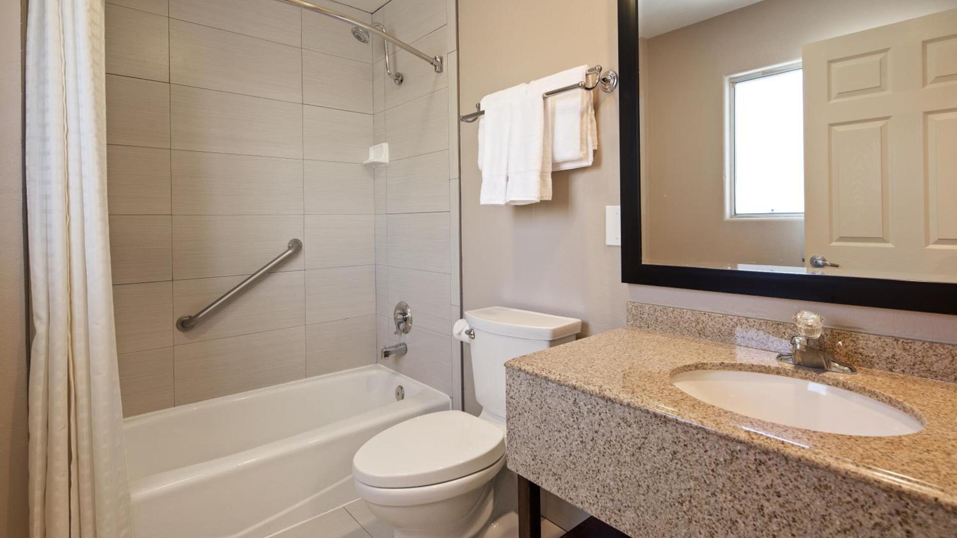 Best Western Oxnard Inn photo 13