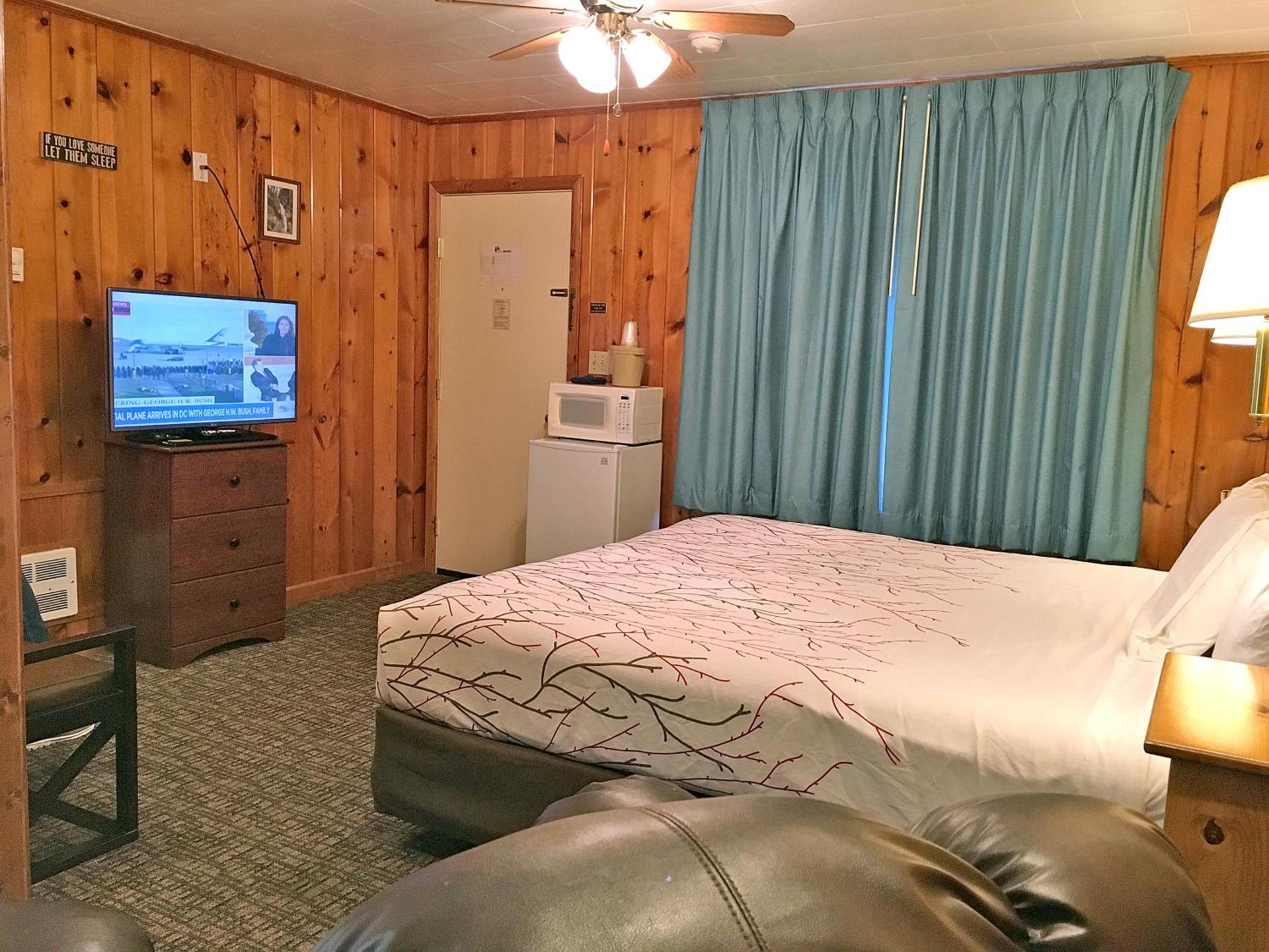 Park Motel and Cabins photo 97