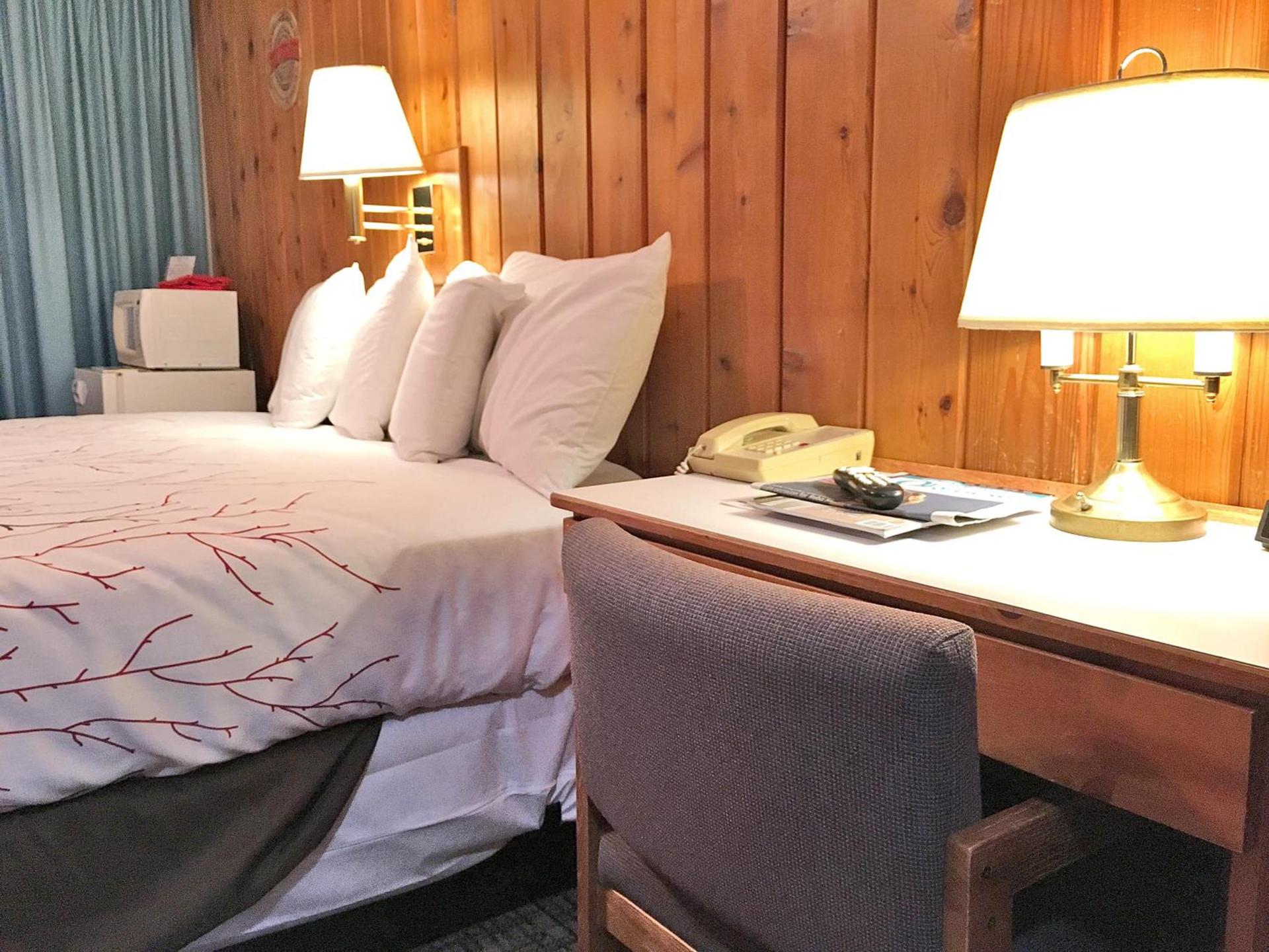 Park Motel and Cabins photo 85