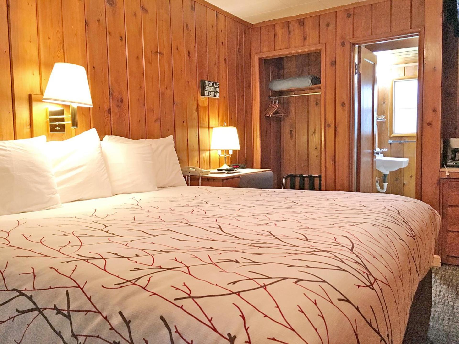 Park Motel and Cabins photo 88
