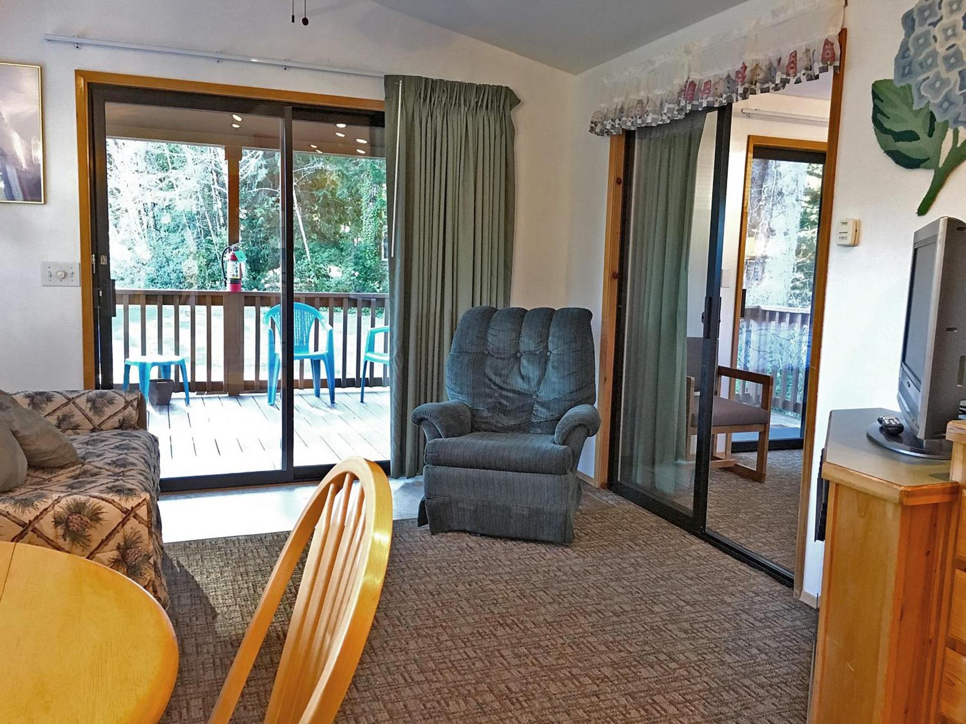 Park Motel and Cabins photo 36