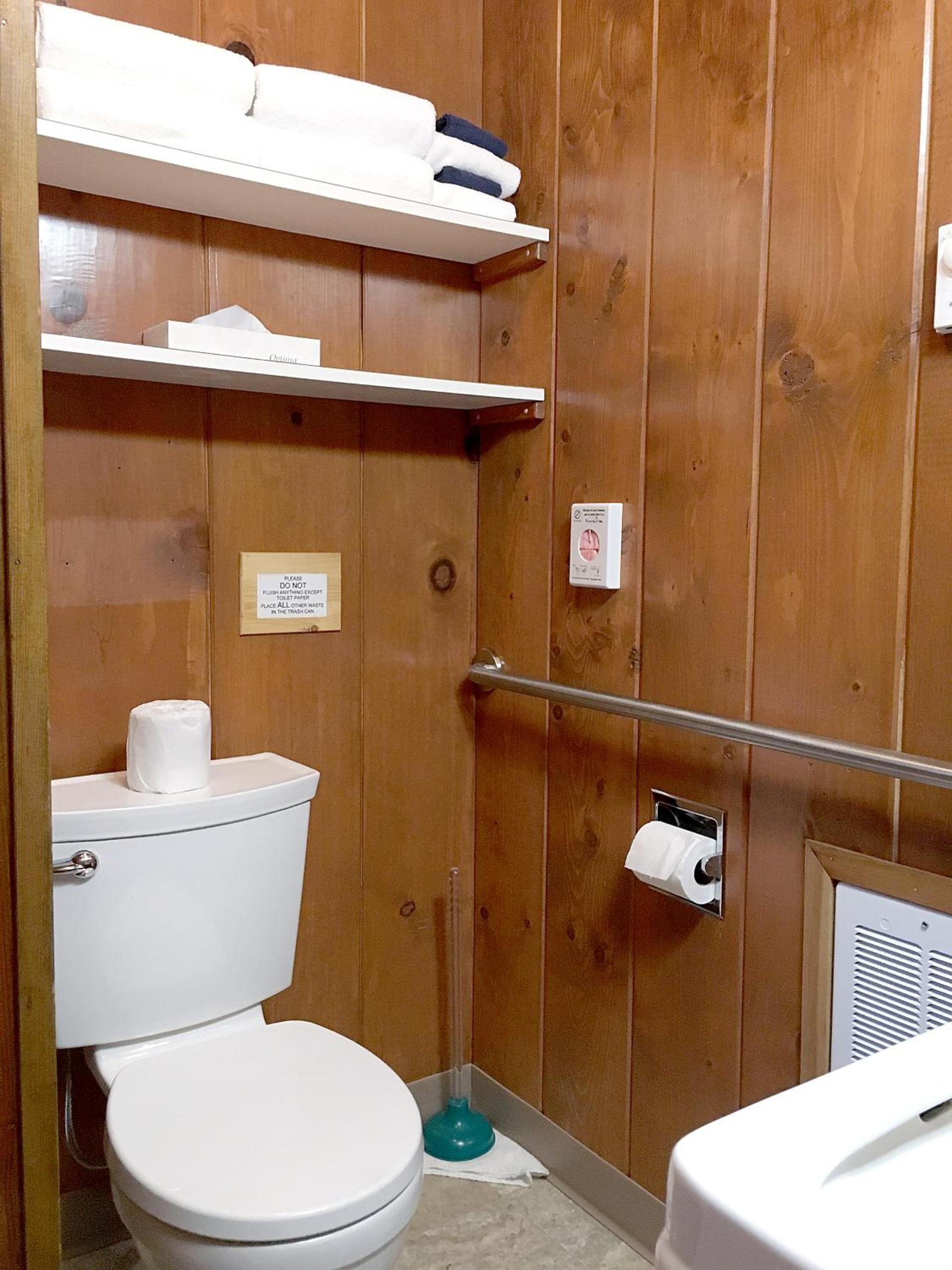 Park Motel and Cabins photo 19