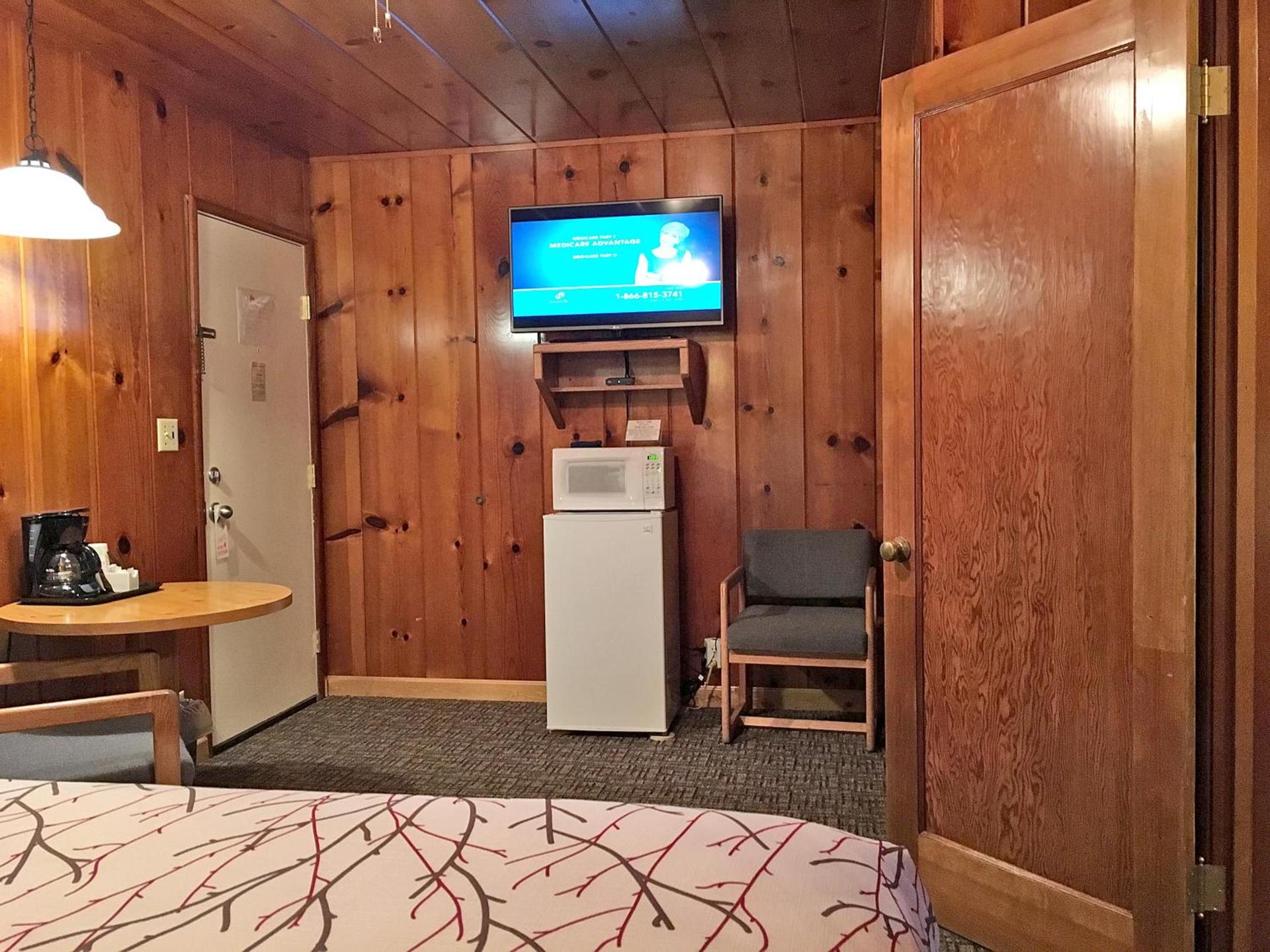 Park Motel and Cabins photo 5