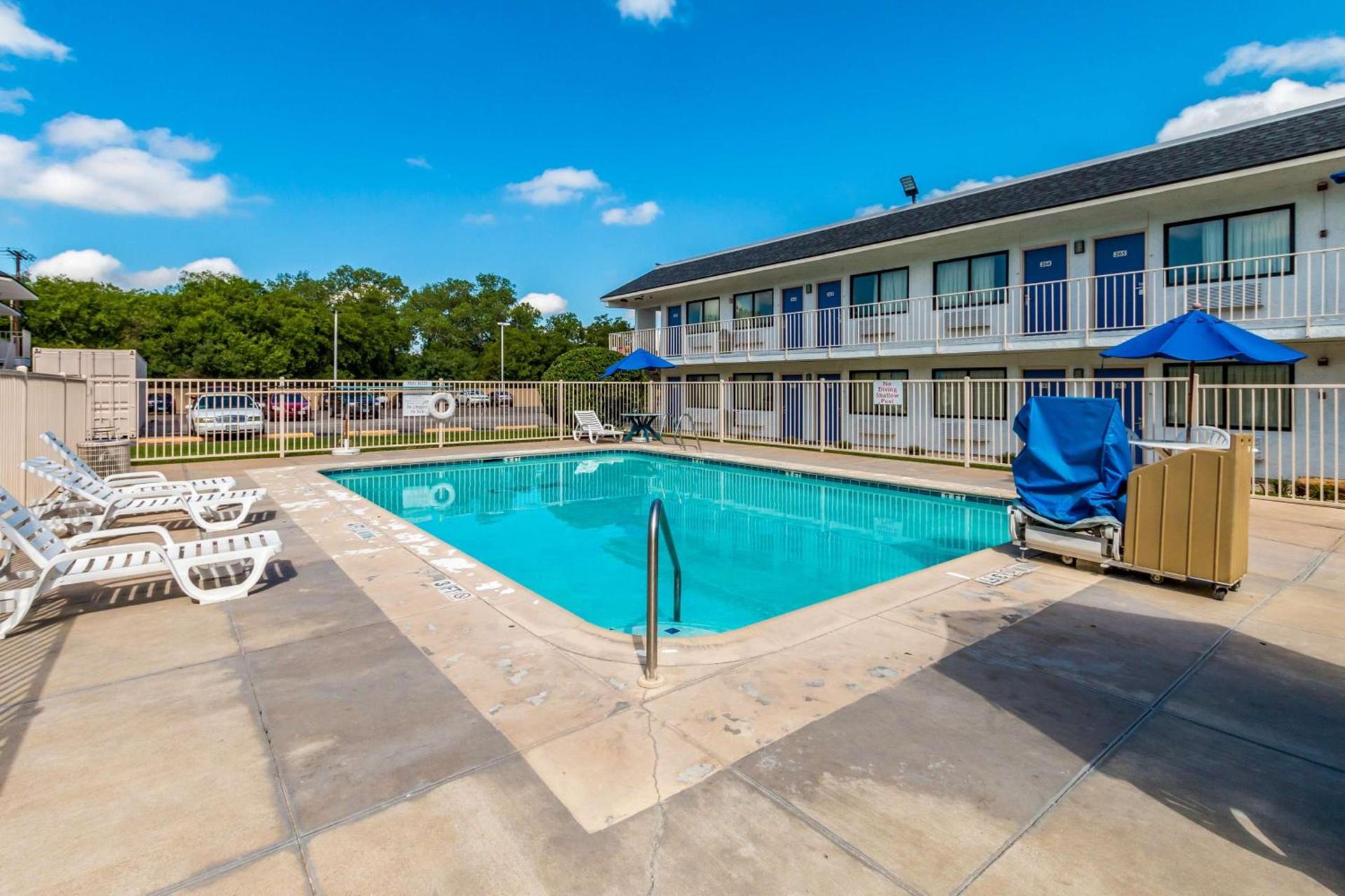 Motel 6-Bellmead, TX - Waco photo 7