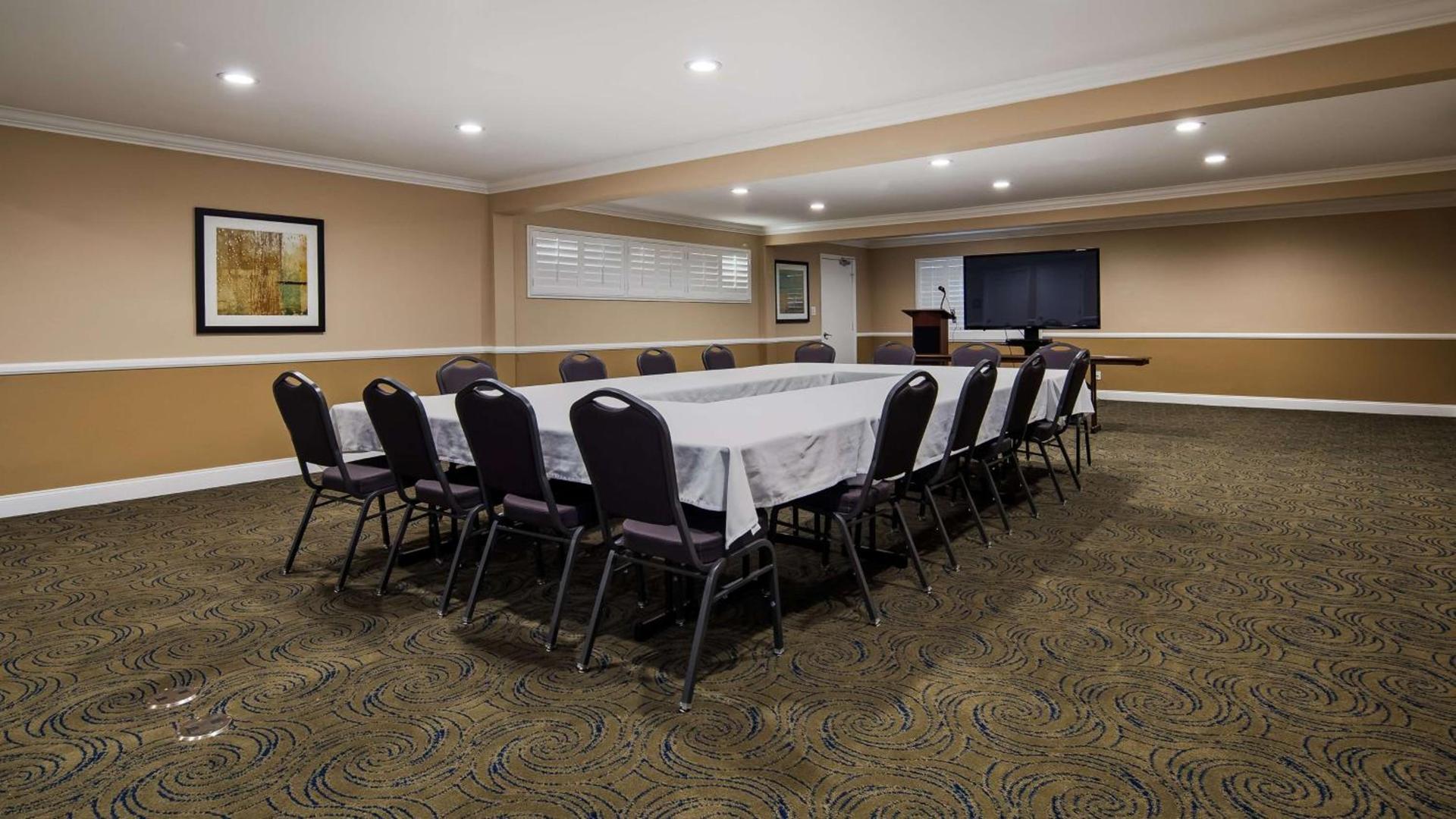 Best Western Oxnard Inn photo 6