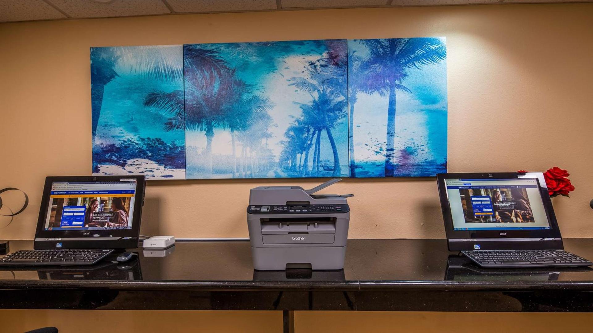 Best Western Plus Bradenton Hotel & Suites photo 11