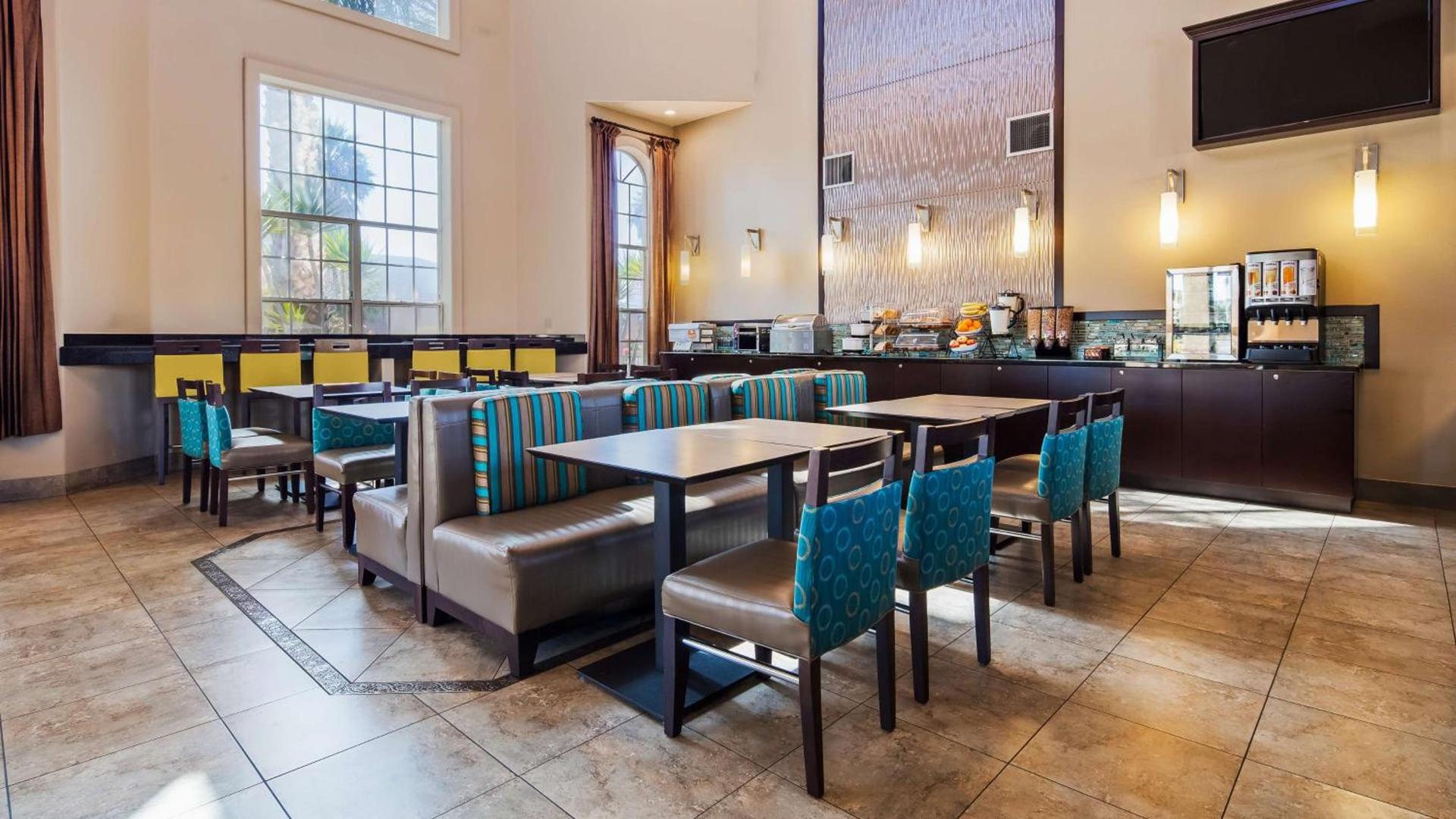 Best Western Oxnard Inn photo 32