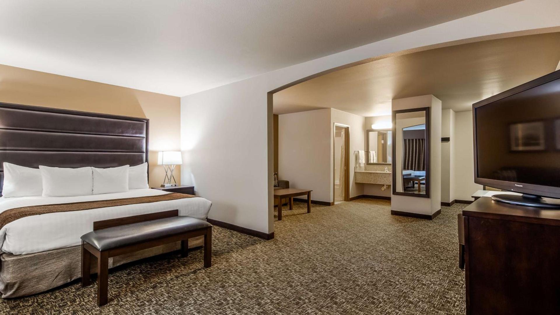 Best Western Oak Meadows Inn photo 3