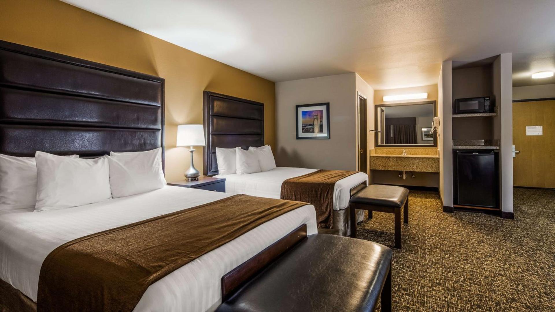 Best Western Oak Meadows Inn photo 9