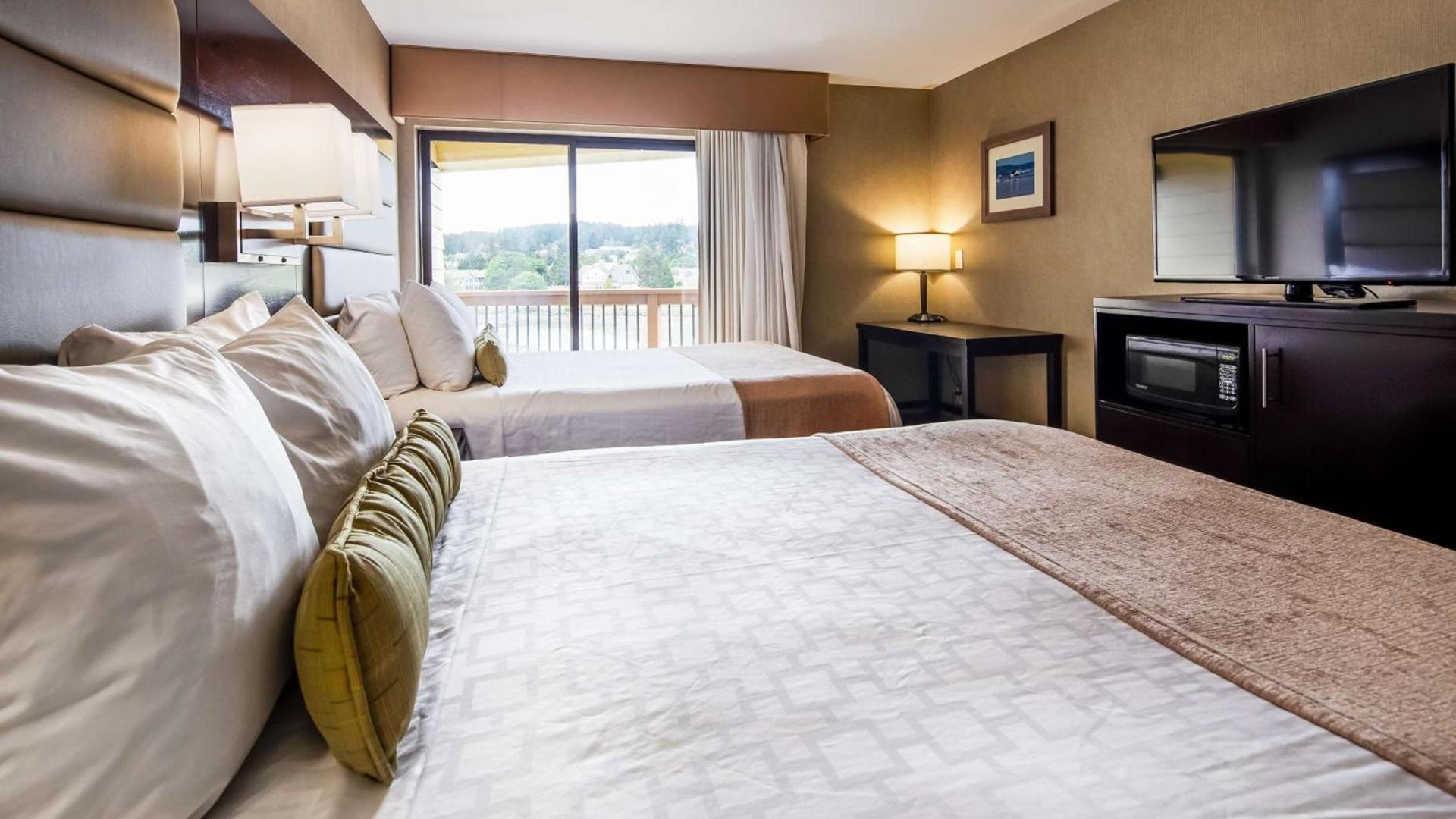 Best Western Plus Silverdale Beach Hotel photo 13