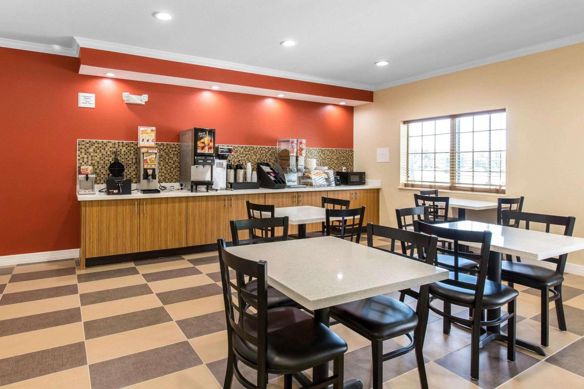 Scottish Inns & Suites Spring - Houston North photo 35