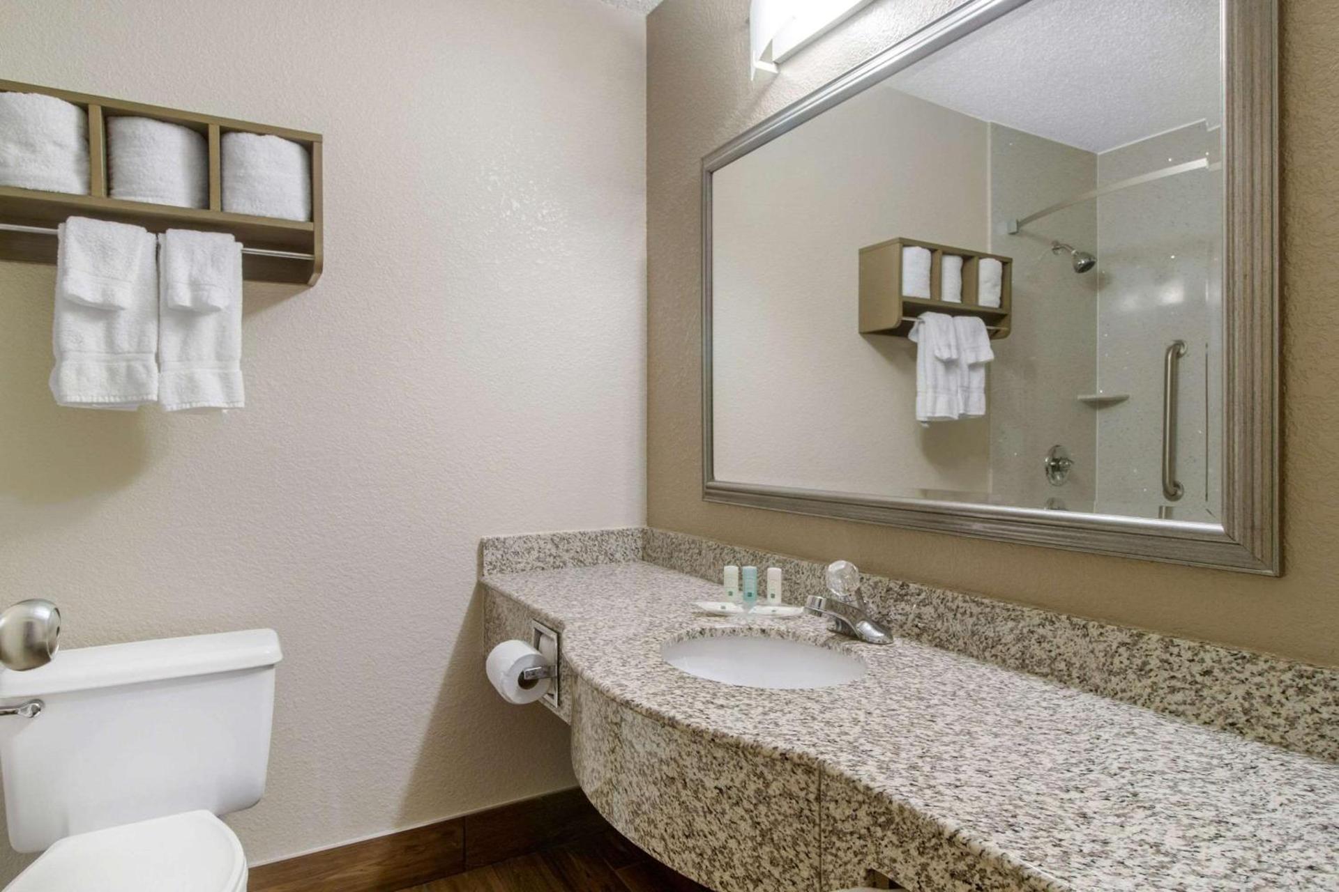 Quality Inn Cookeville photo 44