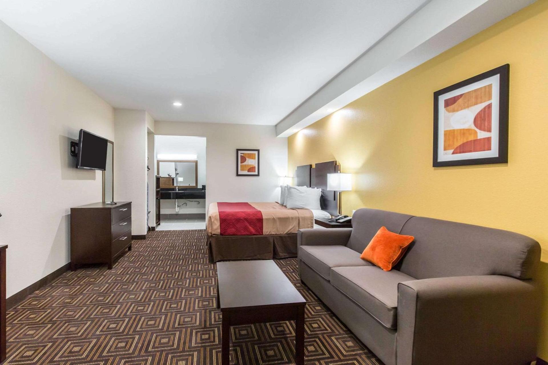 Scottish Inns & Suites Spring - Houston North photo 19