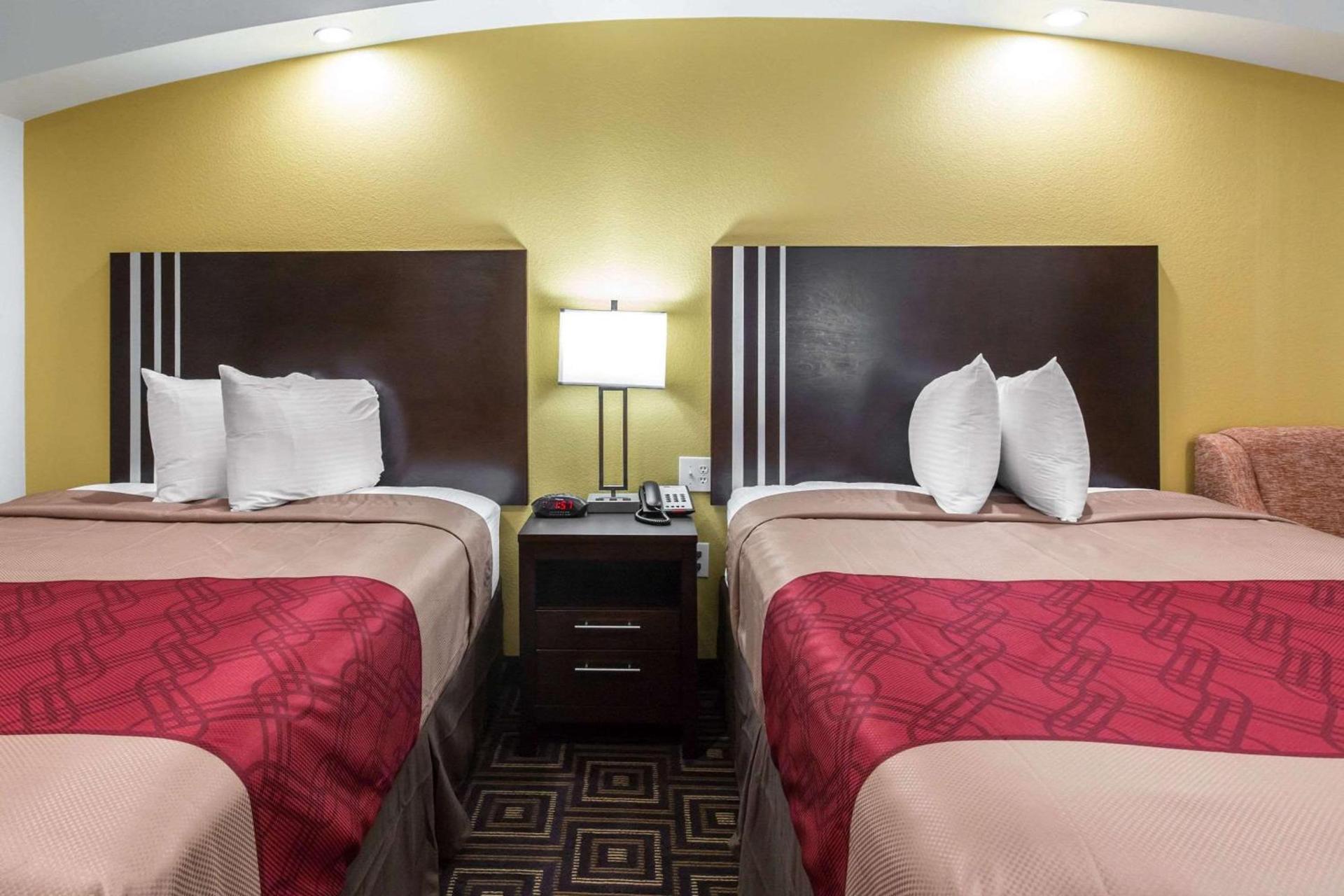 Scottish Inns & Suites Spring - Houston North photo 13