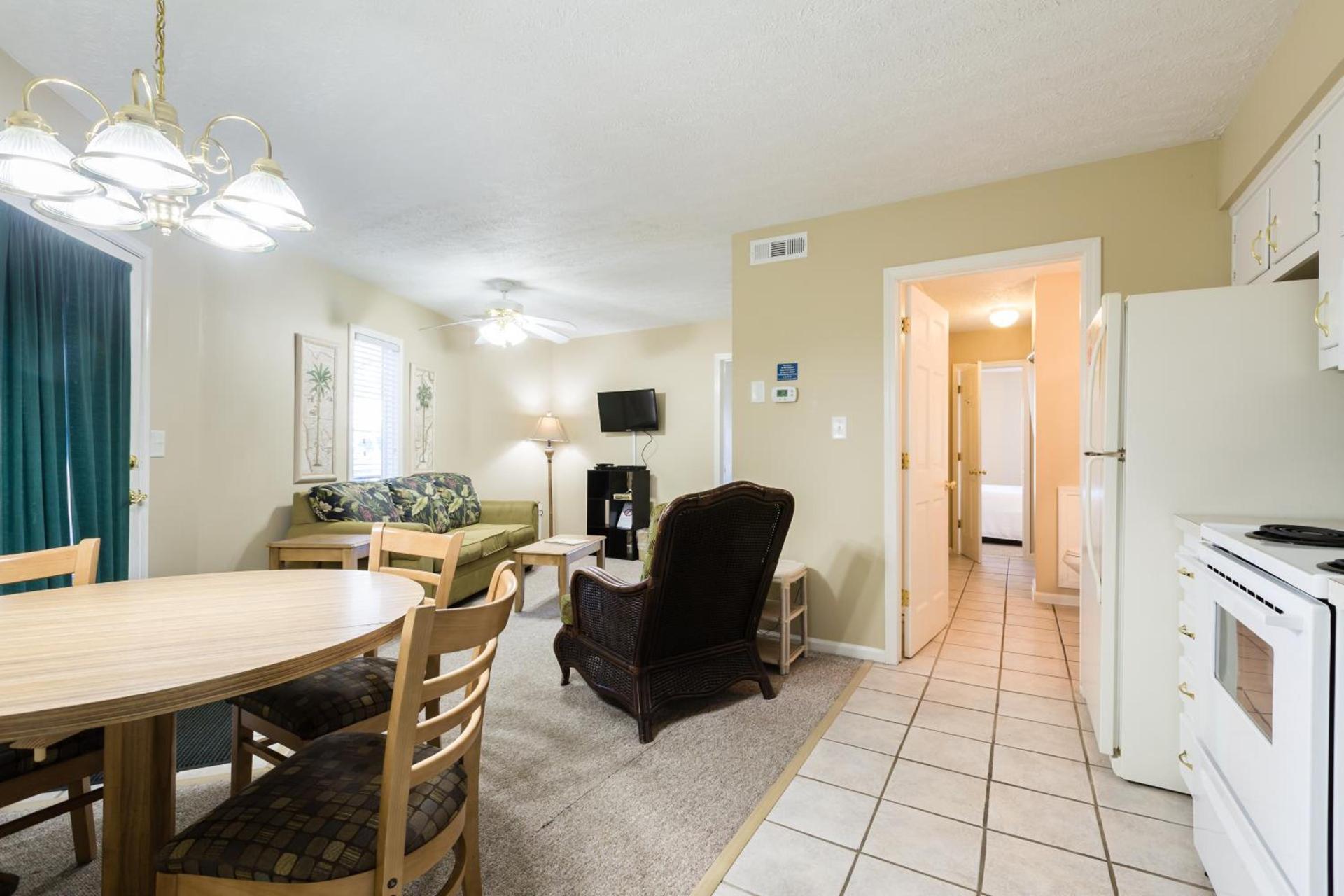 Country Club Villas photo 60