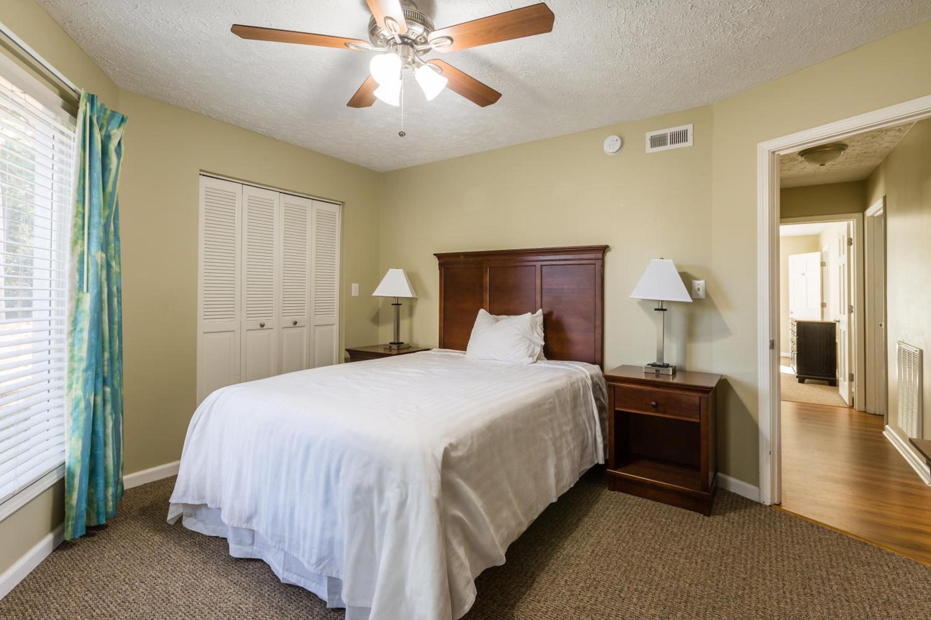 Country Club Villas photo 42