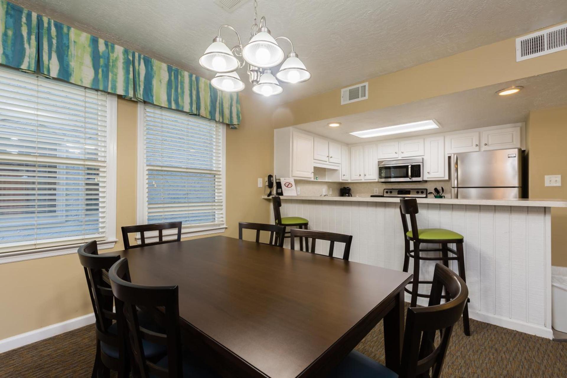 Country Club Villas photo 36