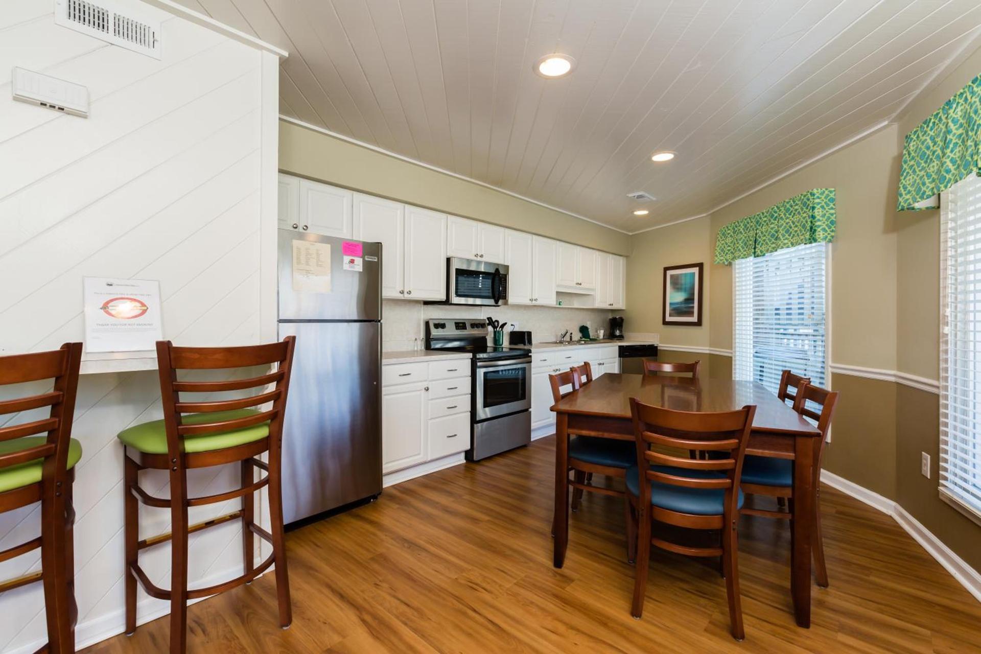 Country Club Villas photo 33