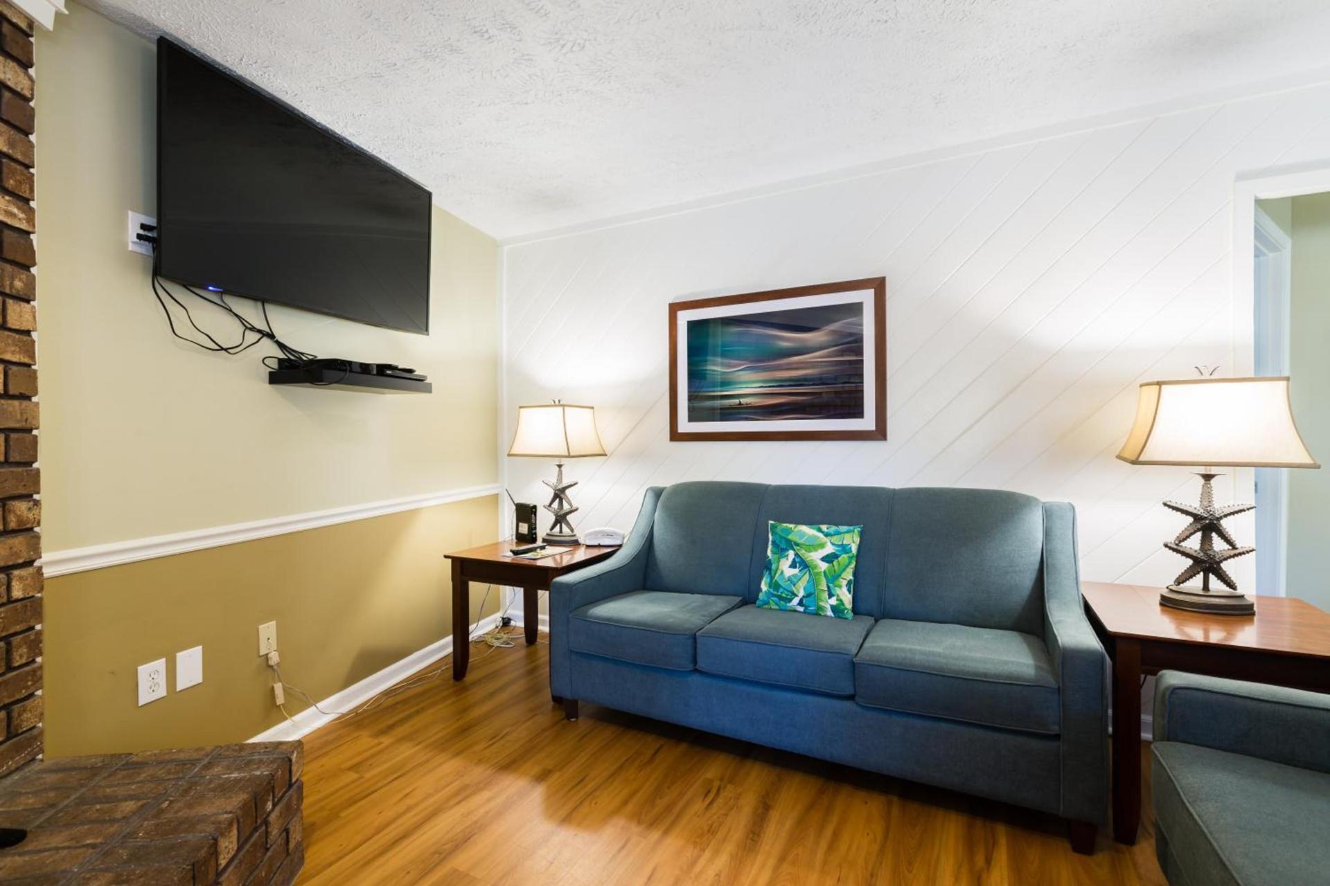 Country Club Villas photo 18