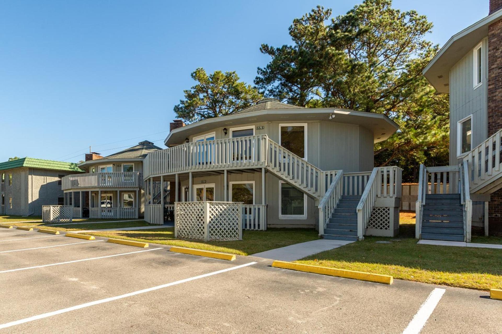 Country Club Villas photo 9