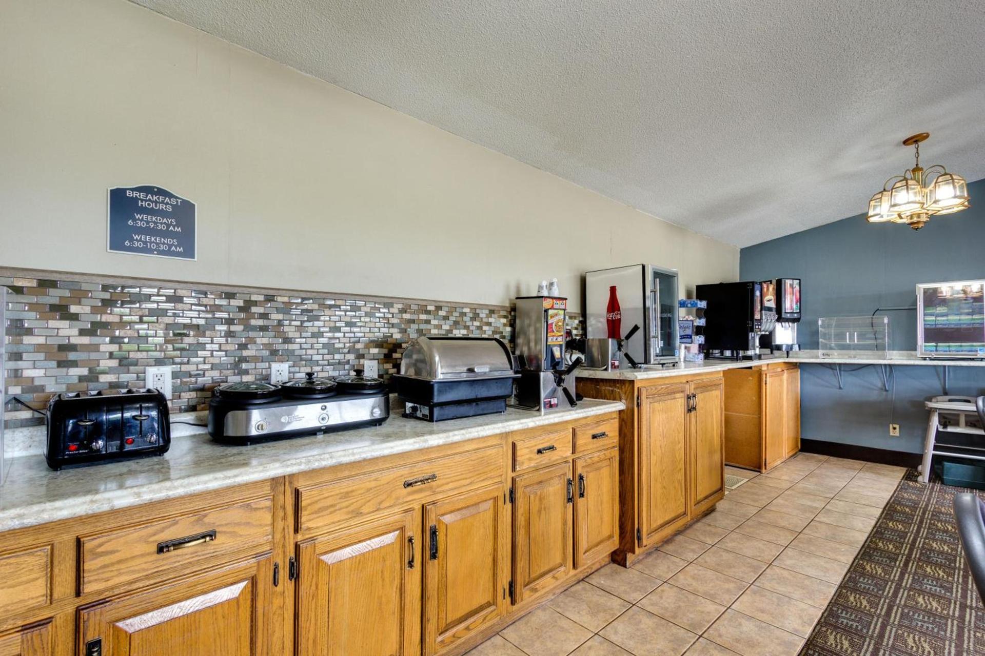 Fireside Inn and Suites photo 39