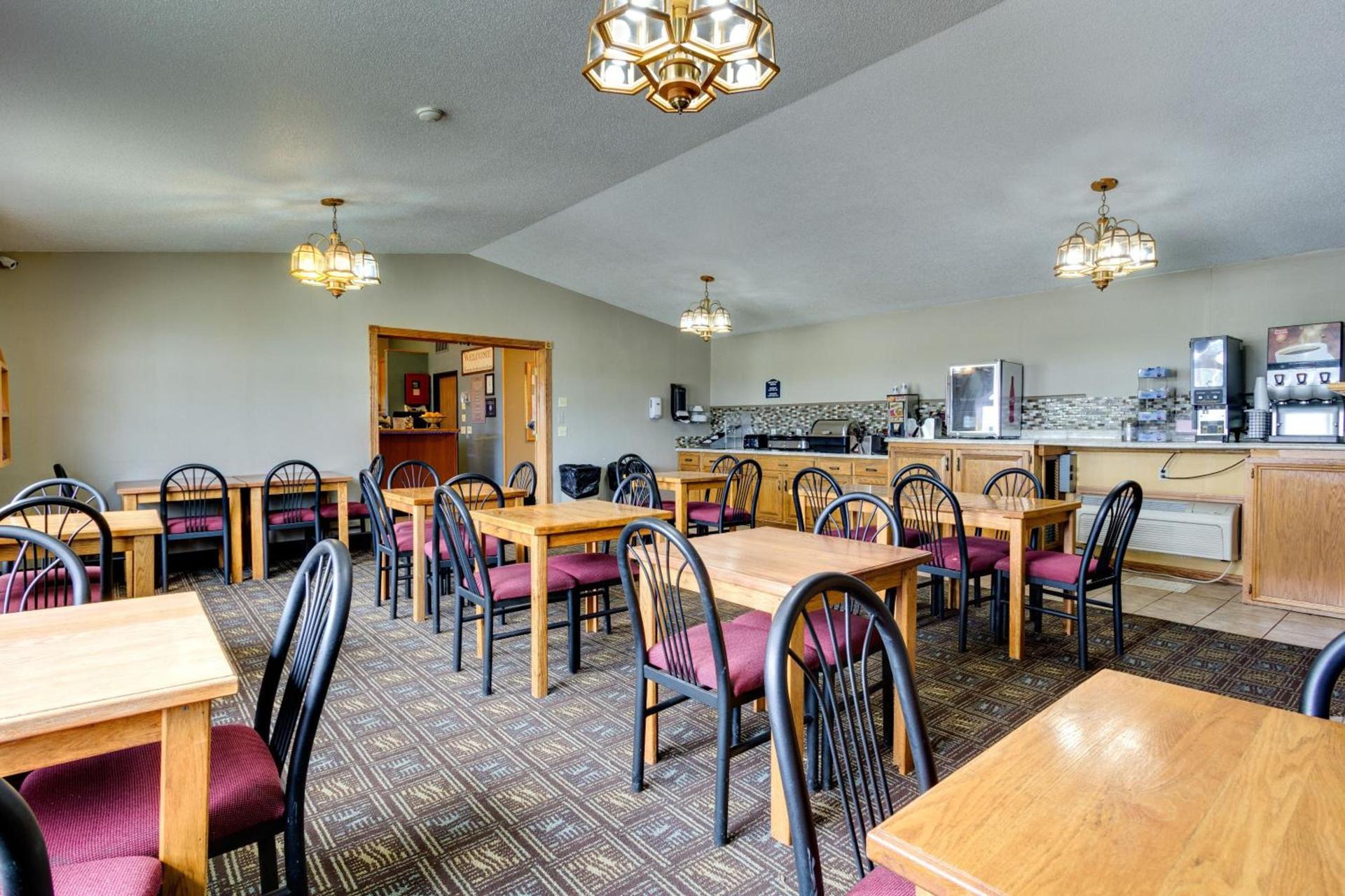Fireside Inn and Suites photo 40