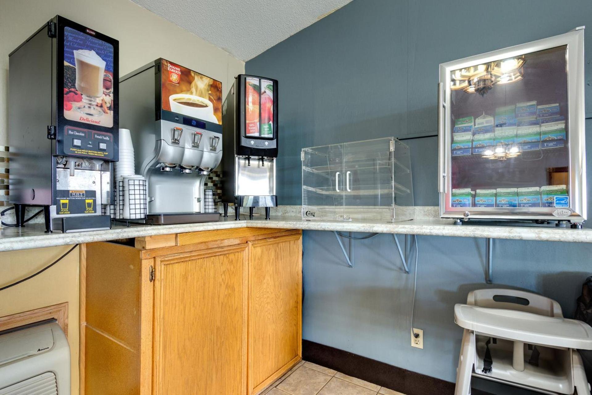 Fireside Inn and Suites photo 44