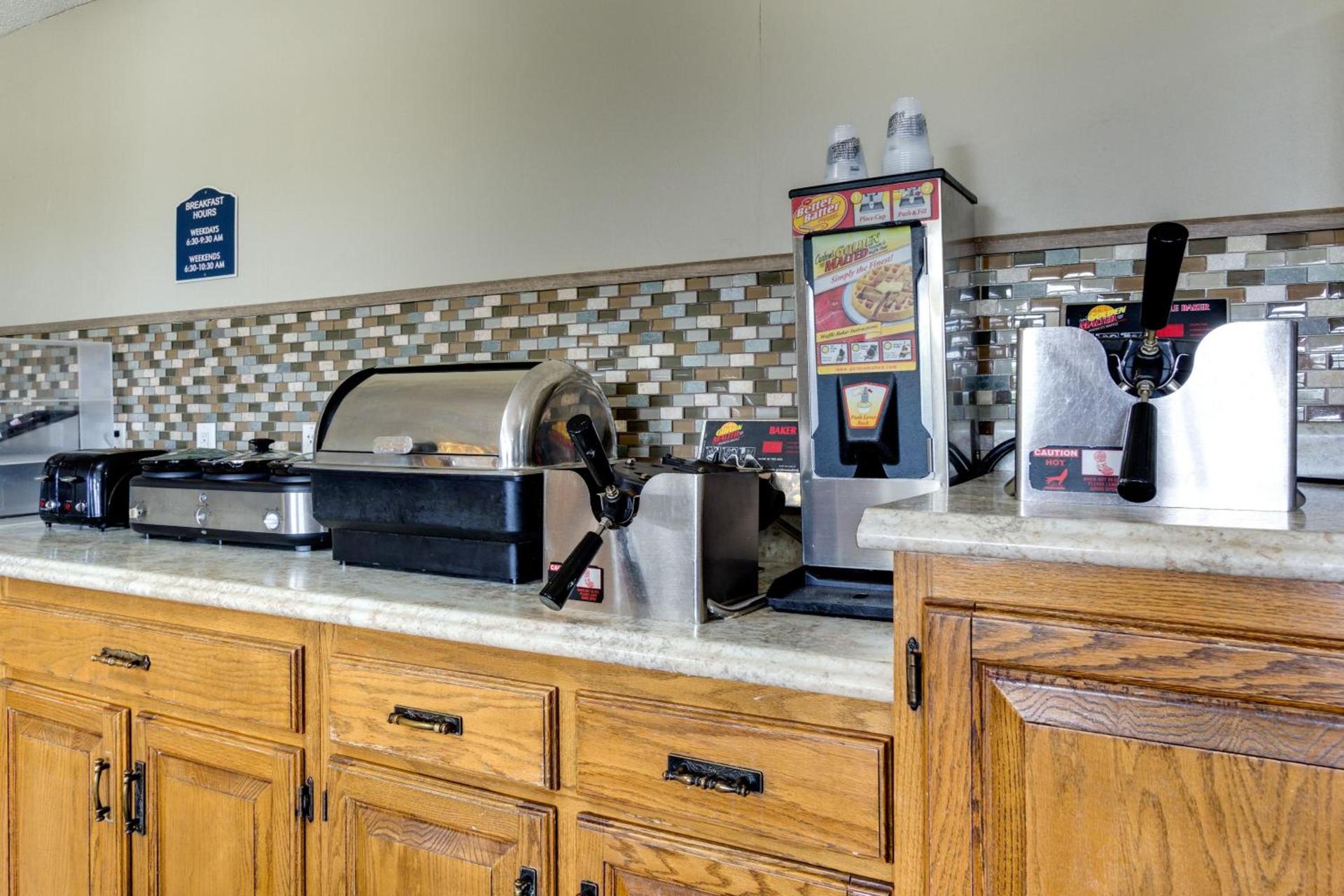 Fireside Inn and Suites photo 45