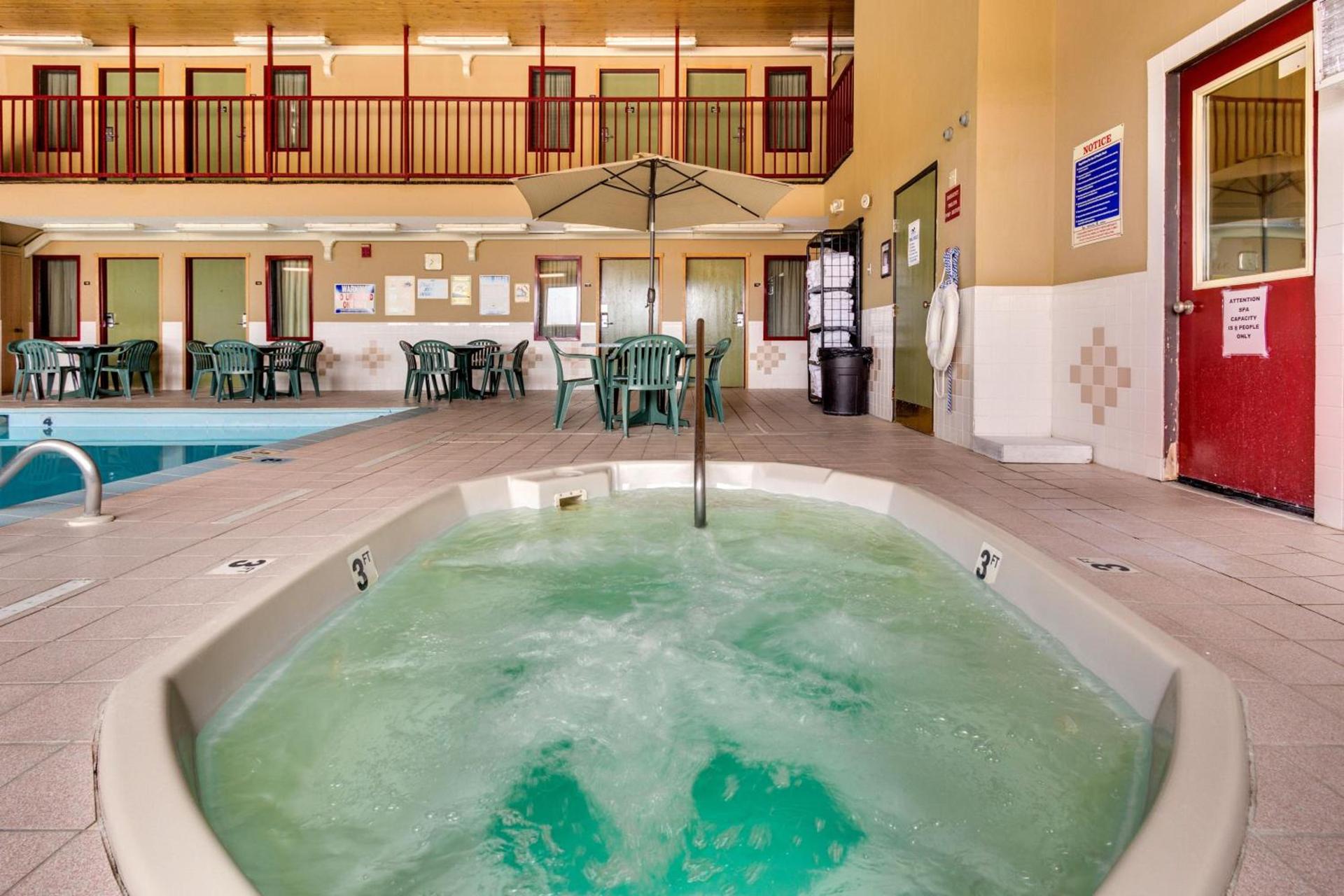 Fireside Inn and Suites photo 33