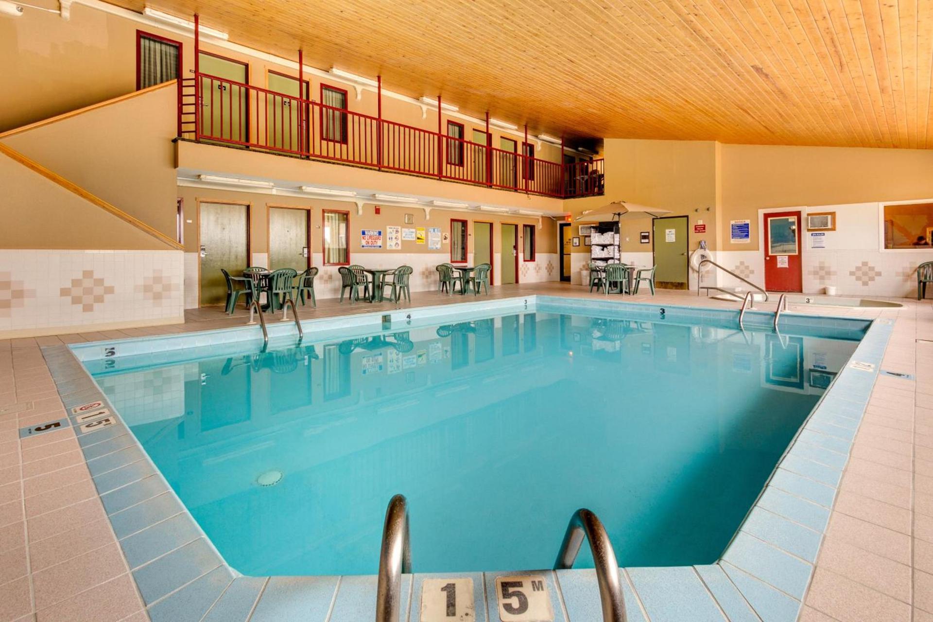 Fireside Inn and Suites photo 35