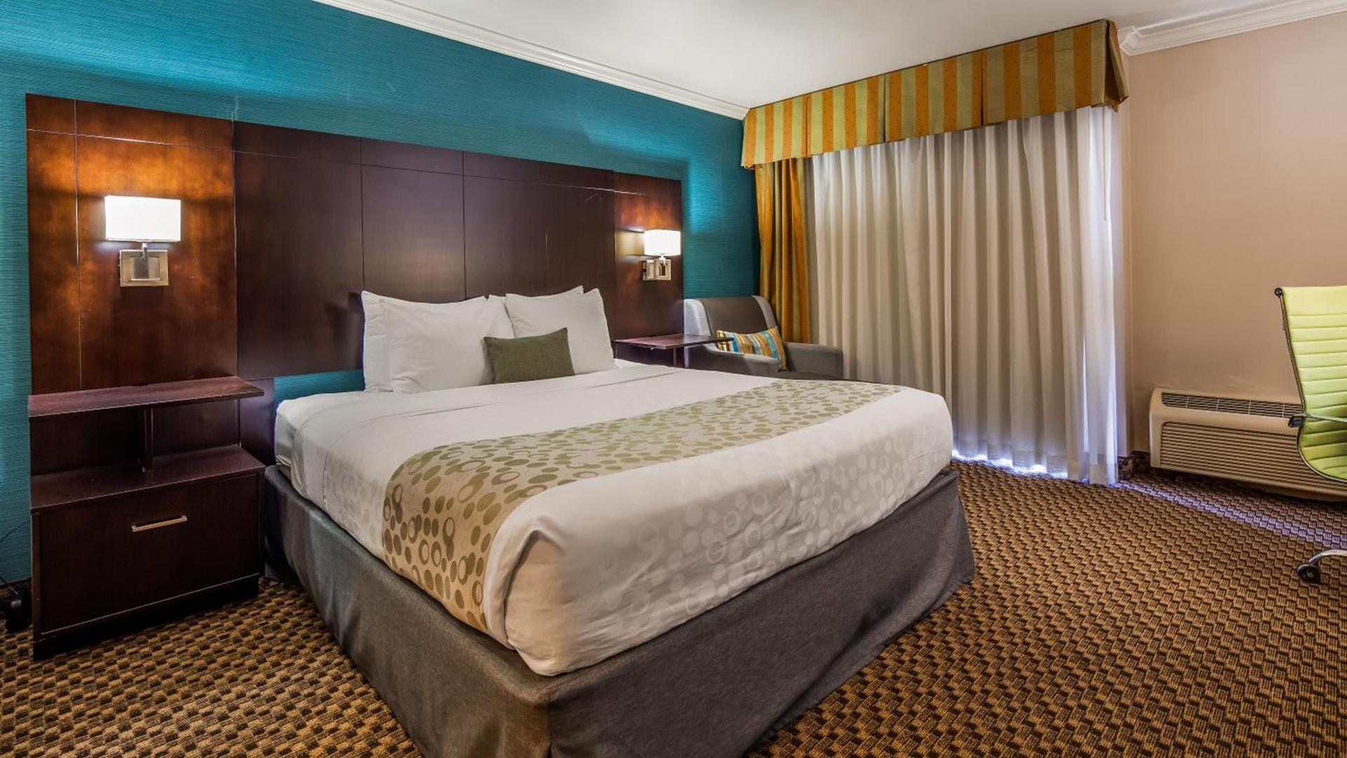 Best Western PLUS La Mesa San Diego photo 2