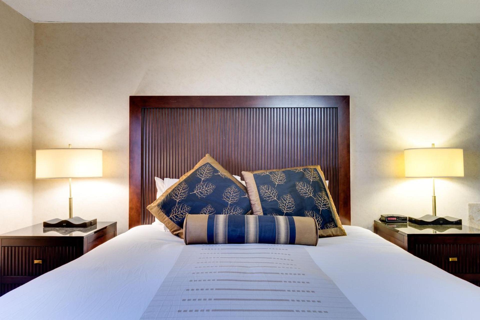 Fireside Inn and Suites photo 65