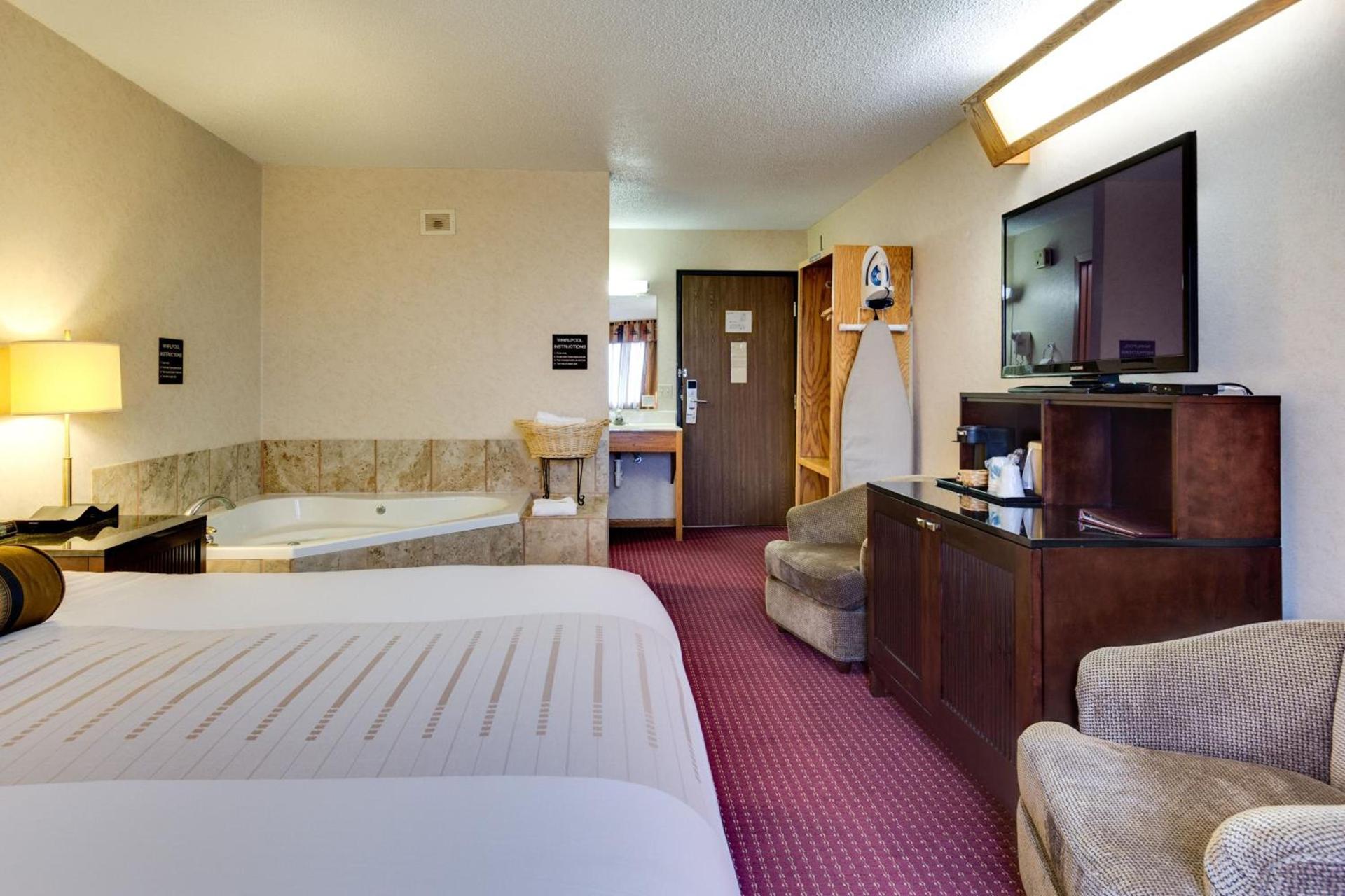 Fireside Inn and Suites photo 22