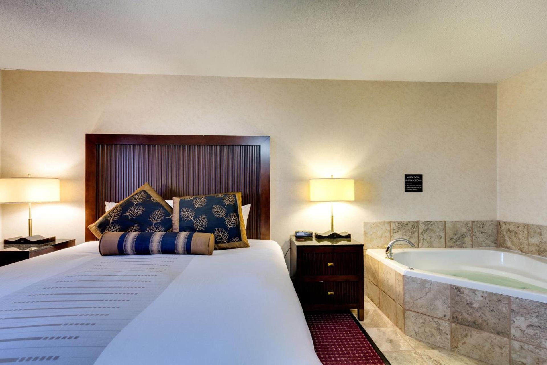 Fireside Inn and Suites photo 23