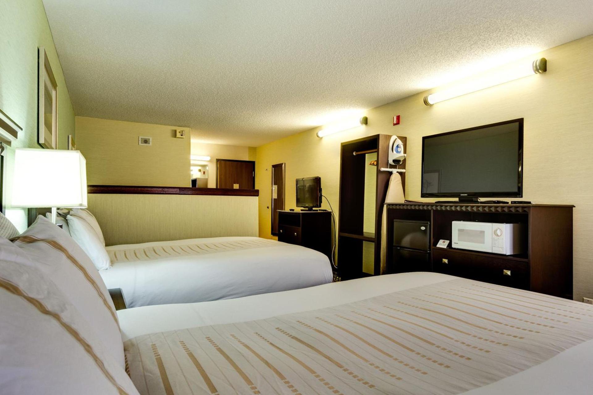 Fireside Inn and Suites photo 13