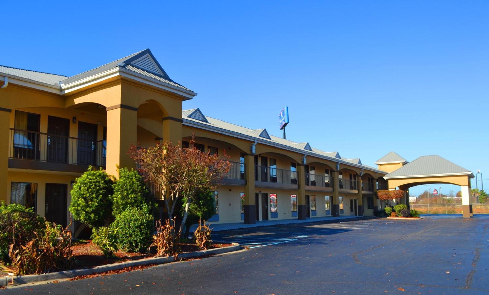 Florence Inn and Suites photo 1