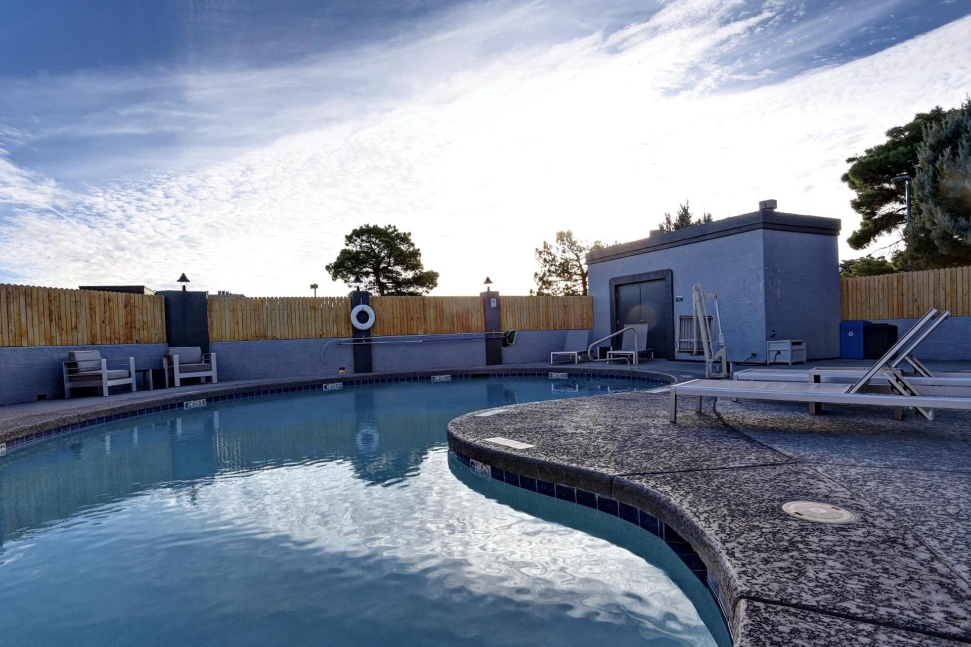 GreenTree Inn Prescott Valley photo 8
